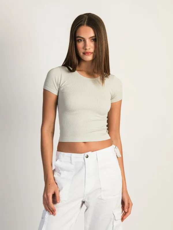 HARLOW RIBBED SEAMLESS TEE - ROCK - CLEARANCE sold by Boathouse