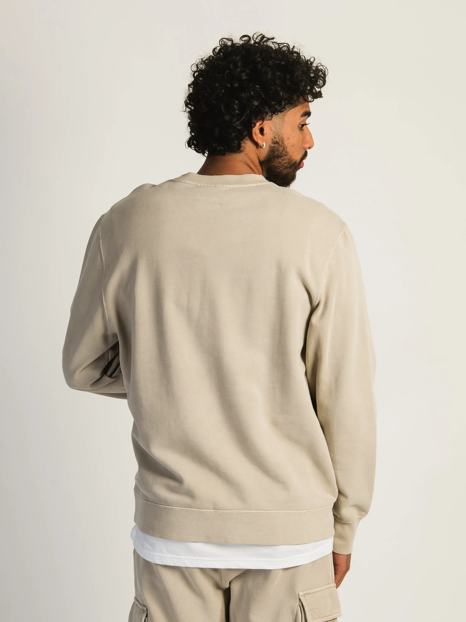 KOLBY PARKER GARMET DYE CREWNECK - OATMEAL sold by Boathouse product image thumbnail 2