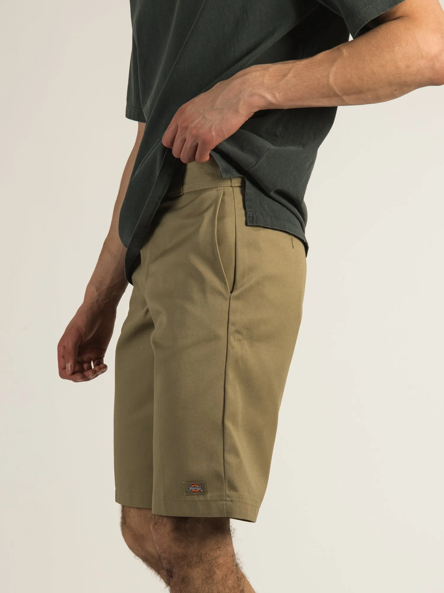 DICKIES 13' MULTI POCKET WORK SHORT - CLEARANCE sold by Boathouse product image thumbnail 3