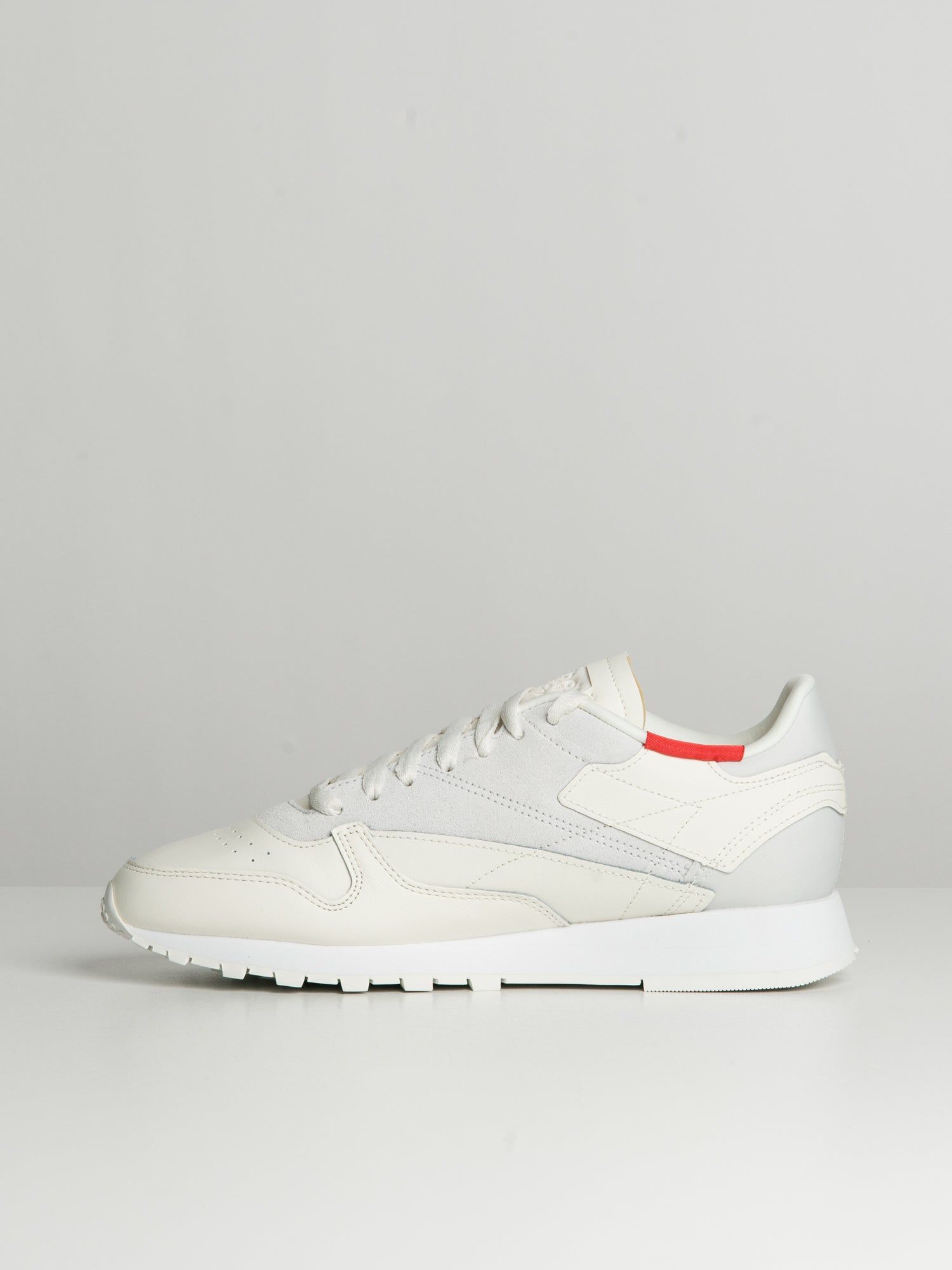 MENS REEBOK CLASSIC LEATHER - CLEARANCE sold by Boathouse product image thumbnail 4