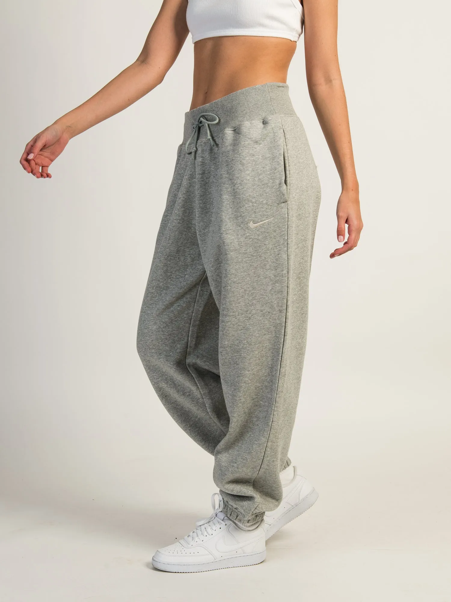 NIKE SPORTSWEAR PHOENIX OVERSIZED SWEATPANTS sold by Boathouse product image thumbnail 3