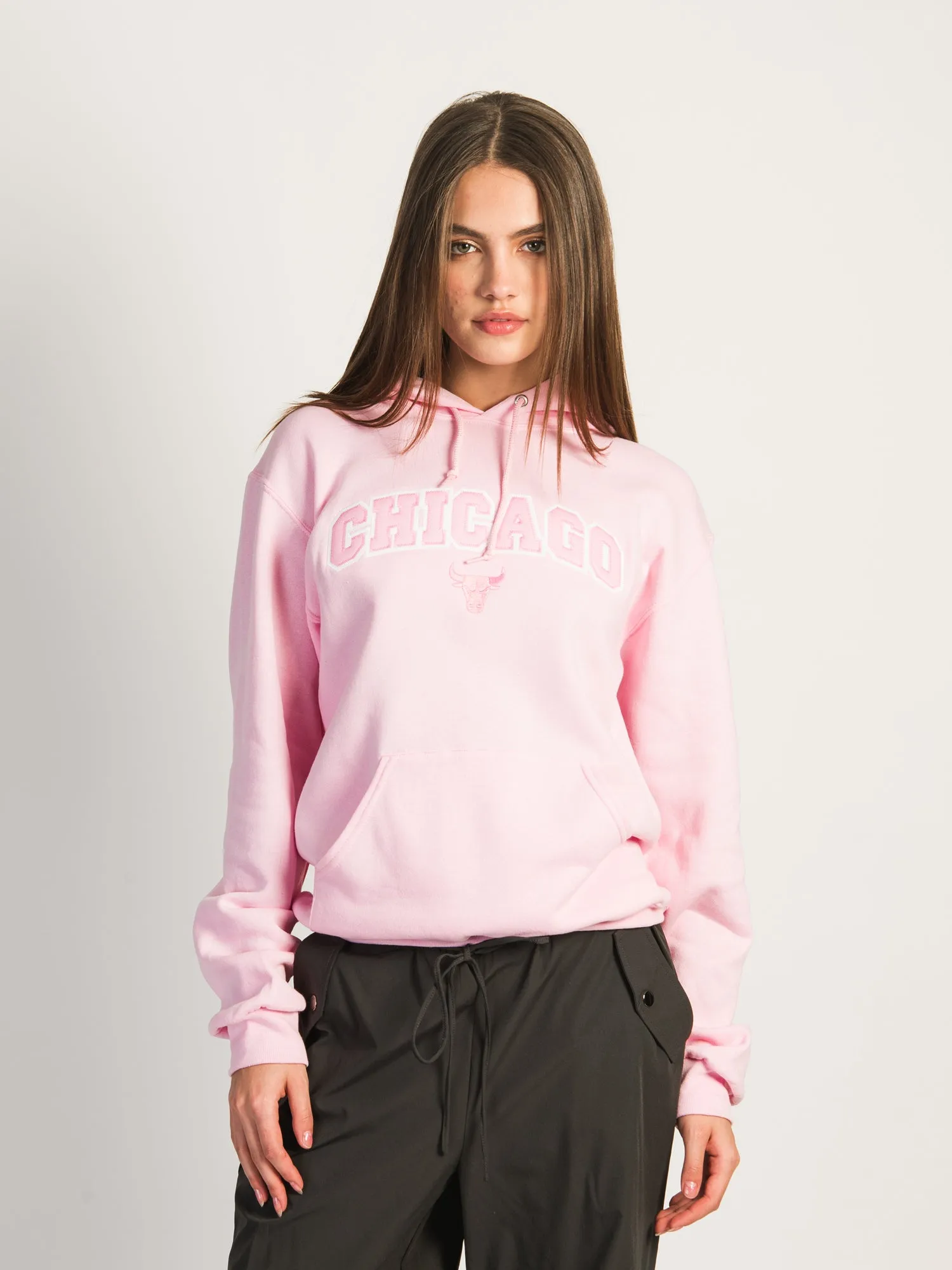 NBA CHICAGO BULLS PULLOVER HOODIE sold by Boathouse