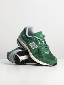 MENS NEW BALANCE THE 2002R - CLEARANCE sold by Boathouse