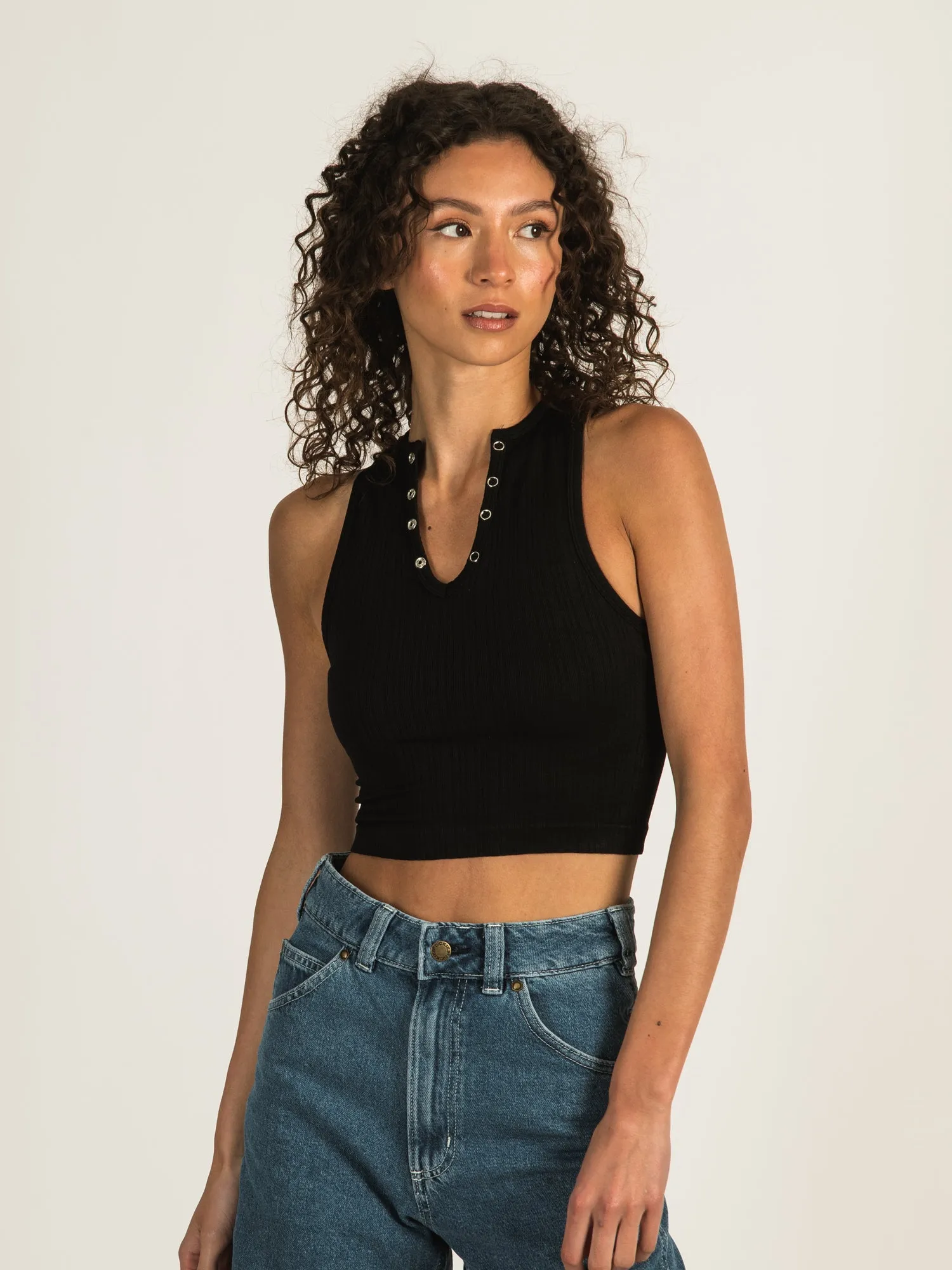 DYNAMIC BUTTON DETAIL V RIB TANK - CLEARANCE sold by Boathouse