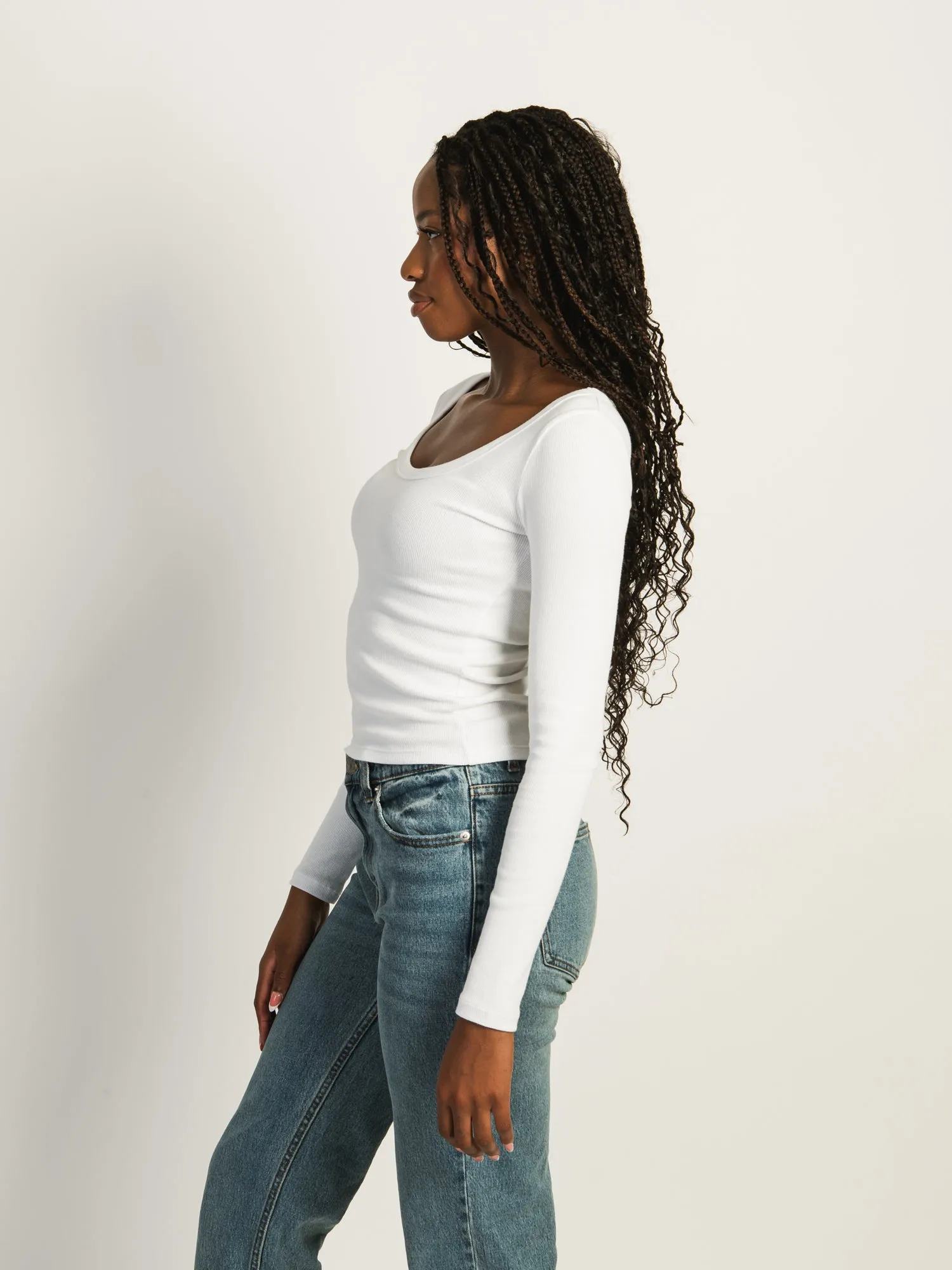 HARLOW ESSENTIAL LONG SLEEVE SCOOPNECK - WHITE sold by Boathouse product image thumbnail 2