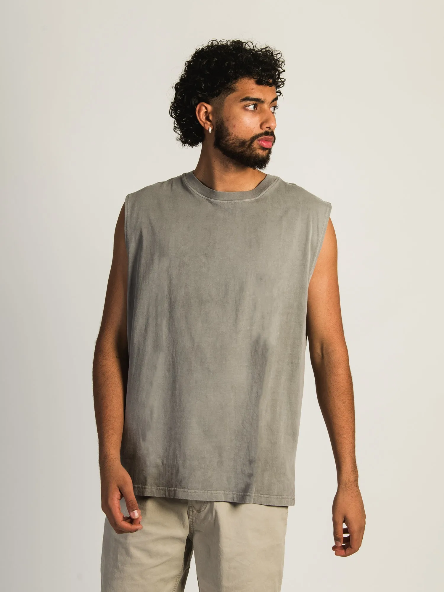 KOLBY GARMENT DYE OVERSIZE TANK sold by Boathouse