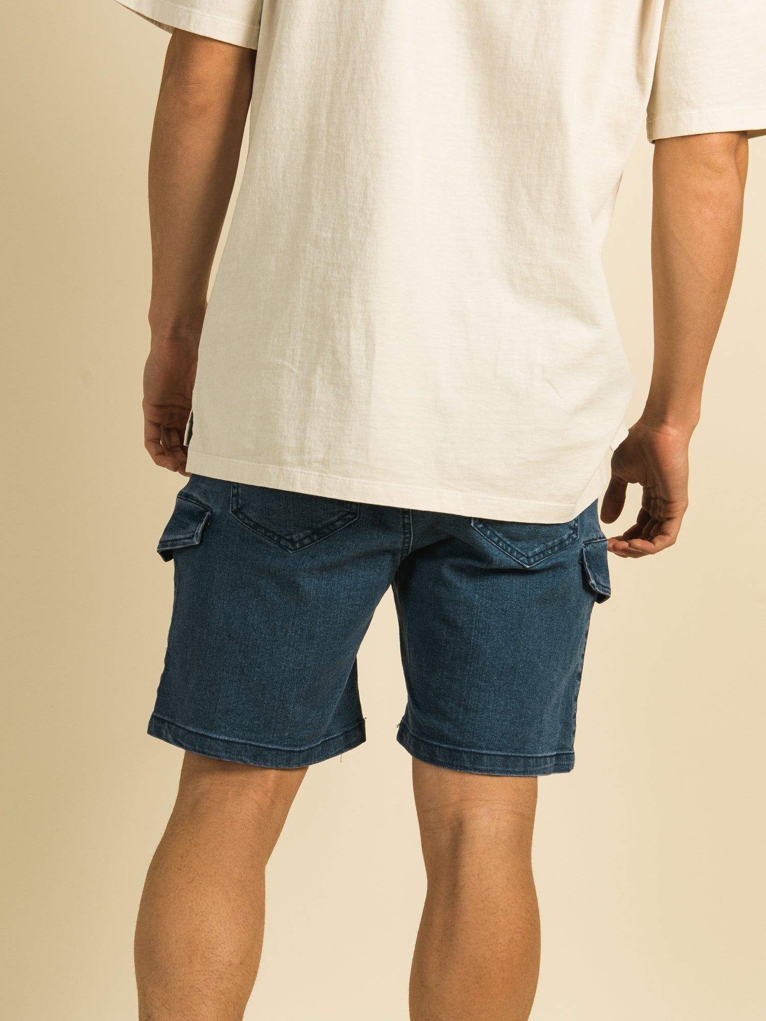 LIRA TITAN TWILL CARGO SHORT sold by Boathouse product image thumbnail 4