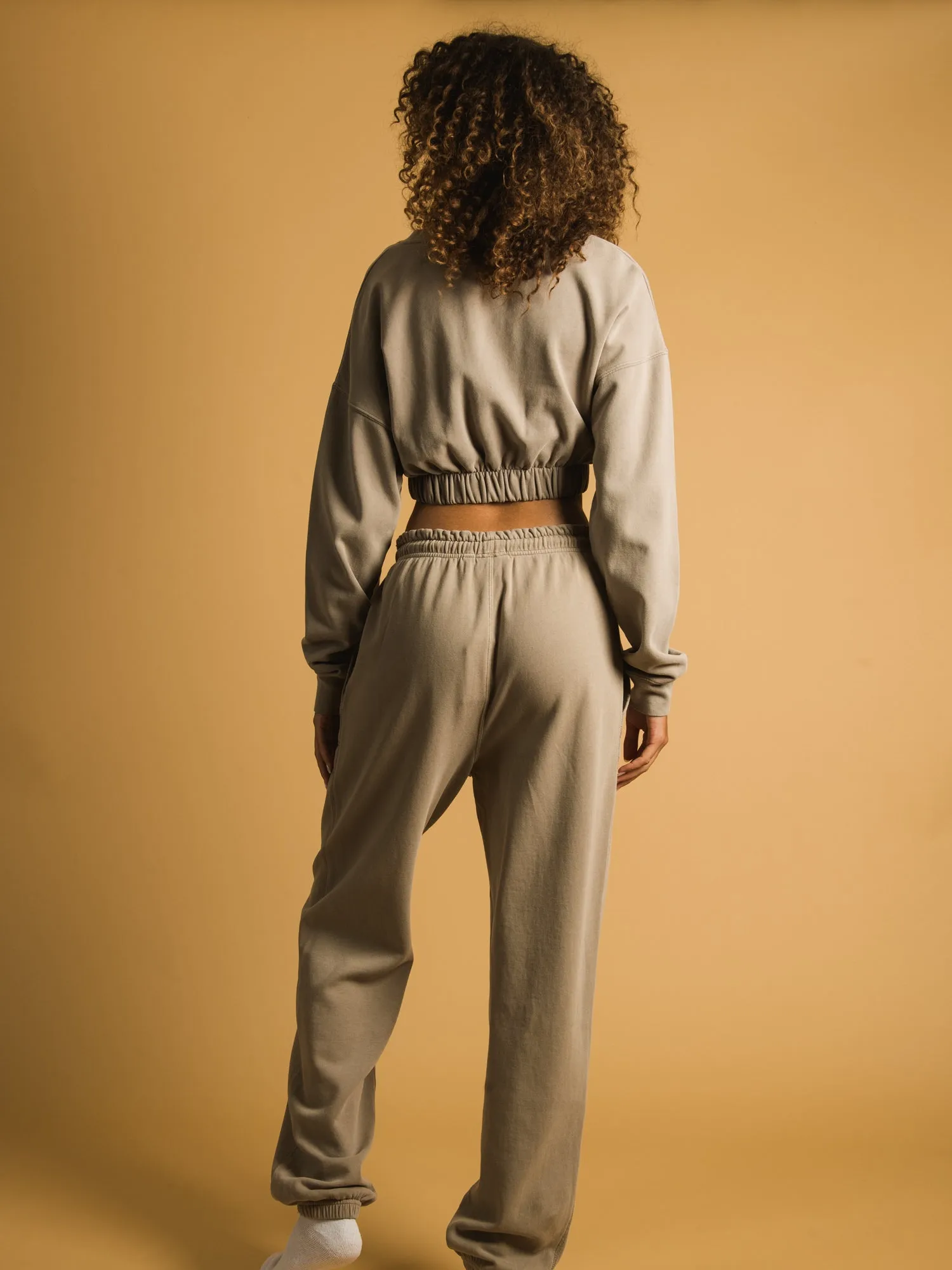 HARLOW HIGH RISE BOYFRIEND JOGGER - CLEARANCE sold by Boathouse product image thumbnail 4