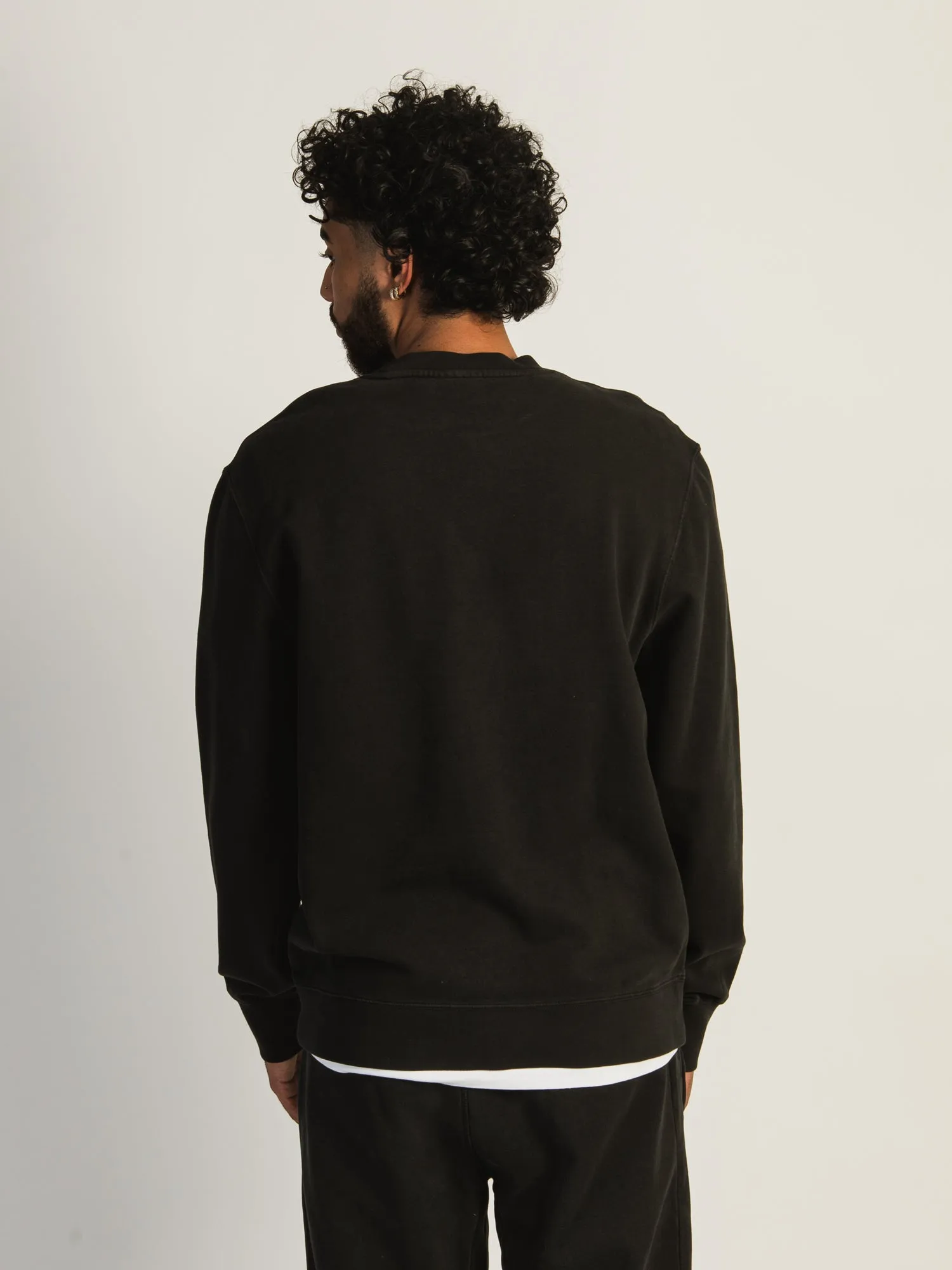 KOLBY PARKER GARMET DYE CREWNECK - BLACK sold by Boathouse product image thumbnail 2