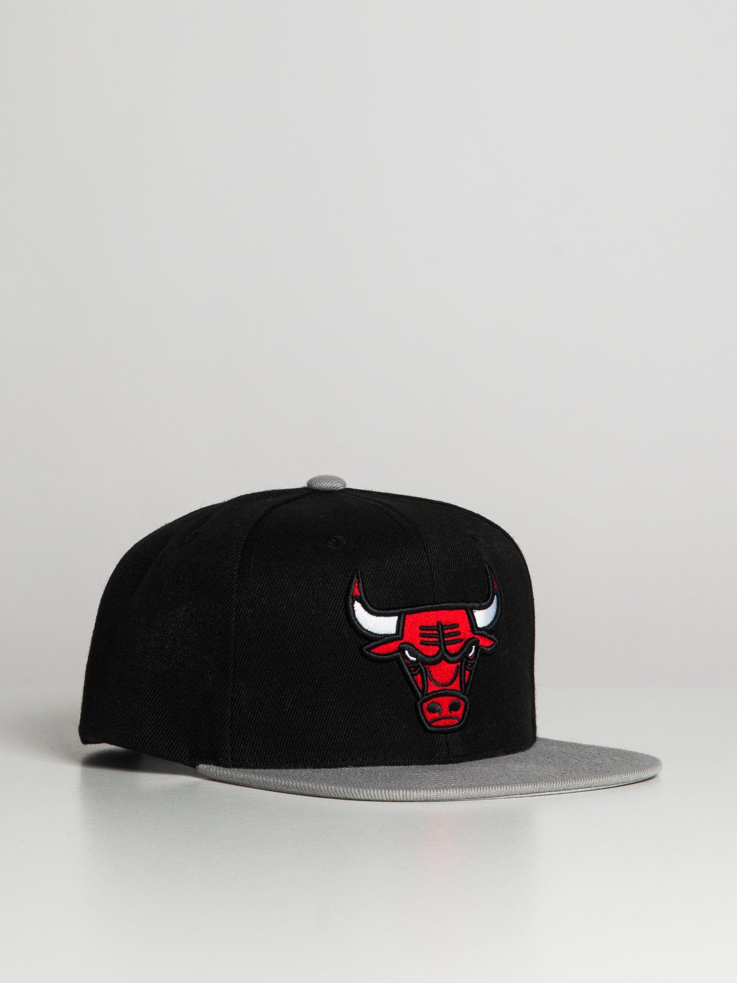 MITCHELL & NESS CHICAGO BULLS SNAPBACK sold by Boathouse