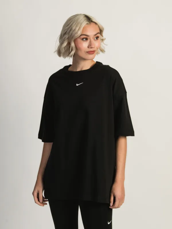 NIKE NK SPORTSWEAR ESSENTIALS T-SHIRT sold by Boathouse