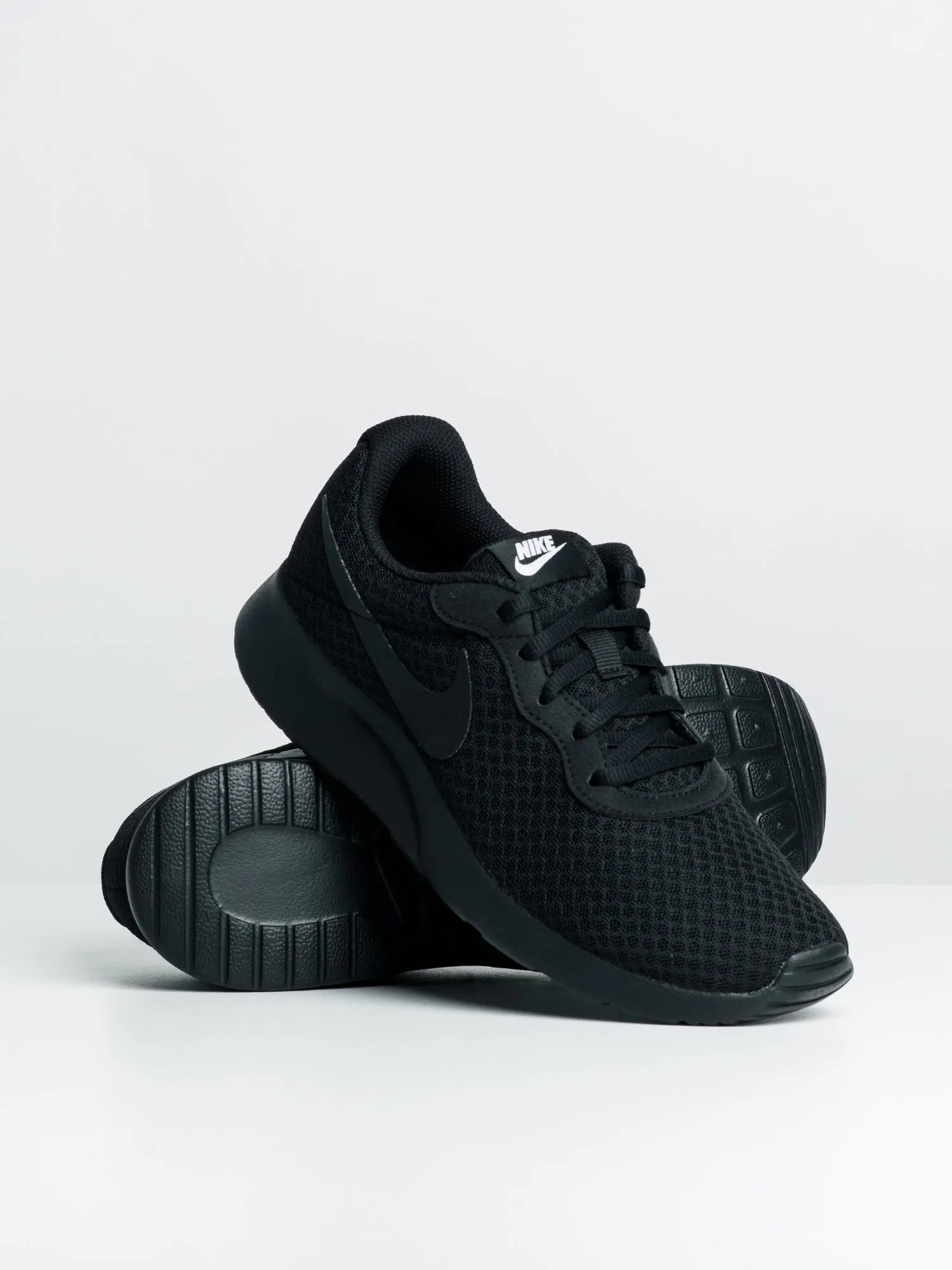WOMENS NIKE TANJUN BLACK/BLACK SNEAKERS sold by Boathouse product image thumbnail 2