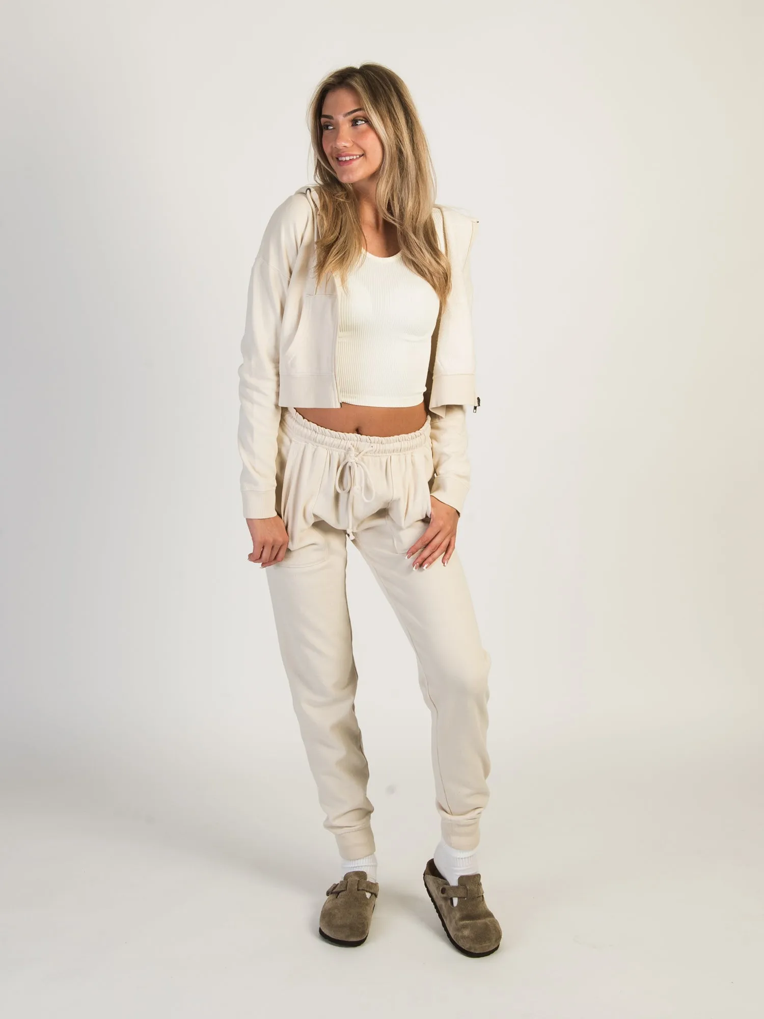 HARLOW ANDI CARGO SWEATPANTS - CLOUD sold by Boathouse product image thumbnail 3