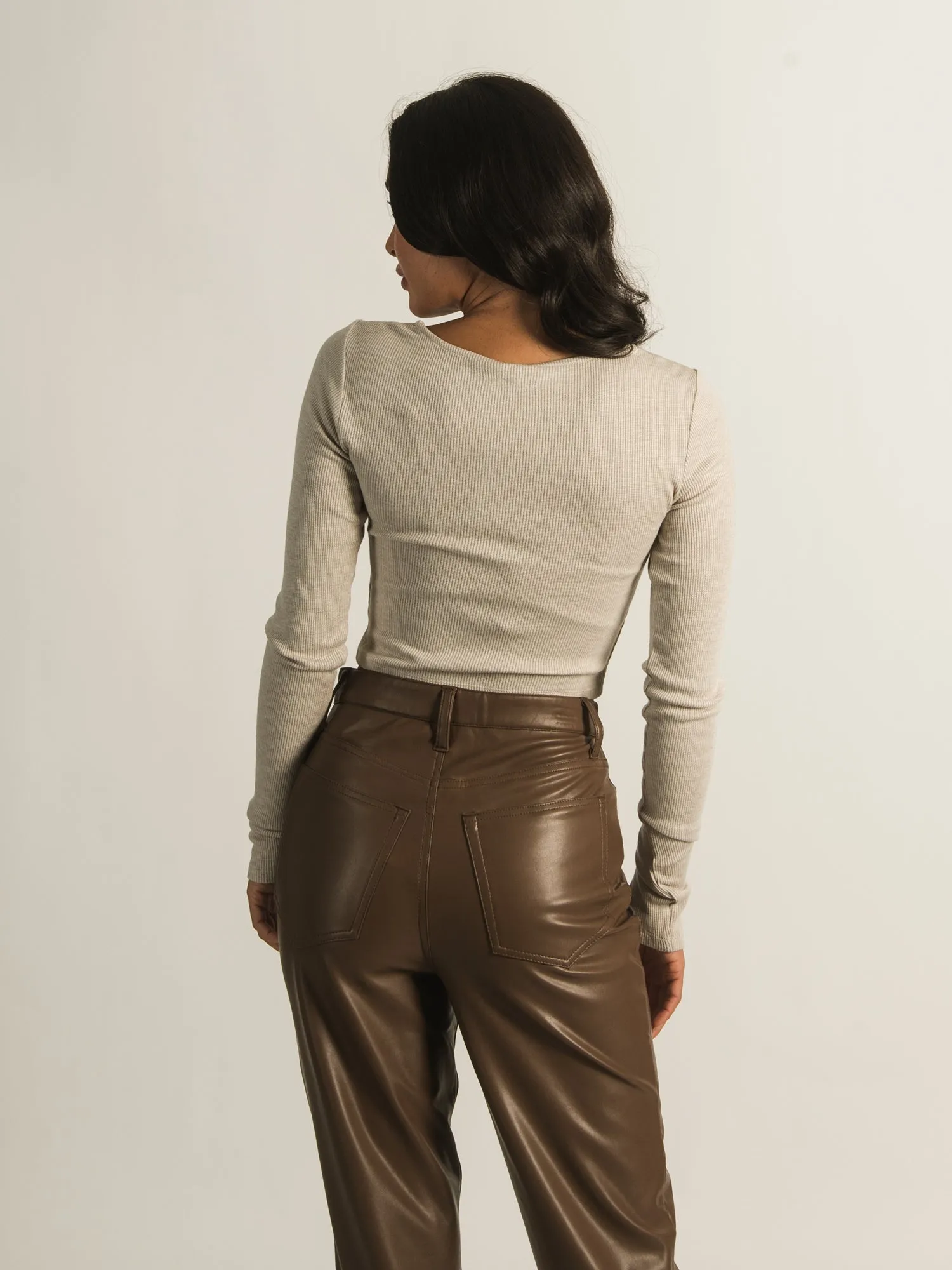 HARLOW BECKY SCOOPNECK LONG SLEEVE - CLEARANCE sold by Boathouse product image thumbnail 3