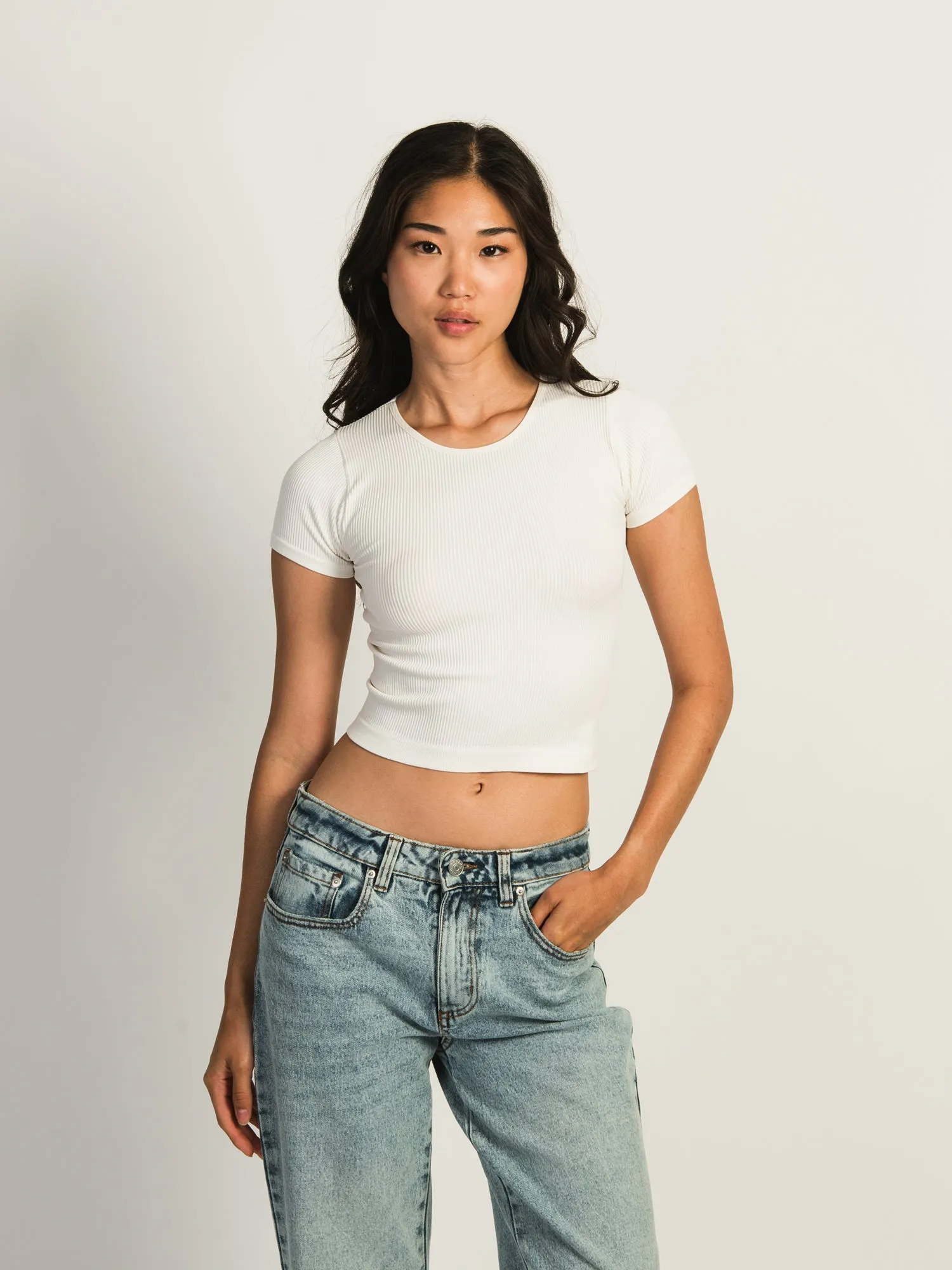 HARLOW RIBBED SEAMLESS TEE - OFF WHITE sold by Boathouse