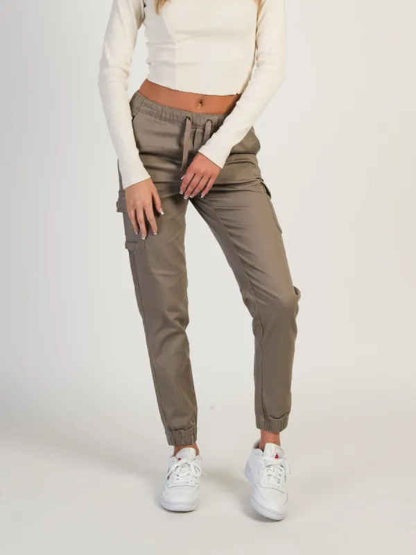 HARLOW DALLAS HYBRID JOGGER - MOCHA - CLEARANCE sold by Boathouse