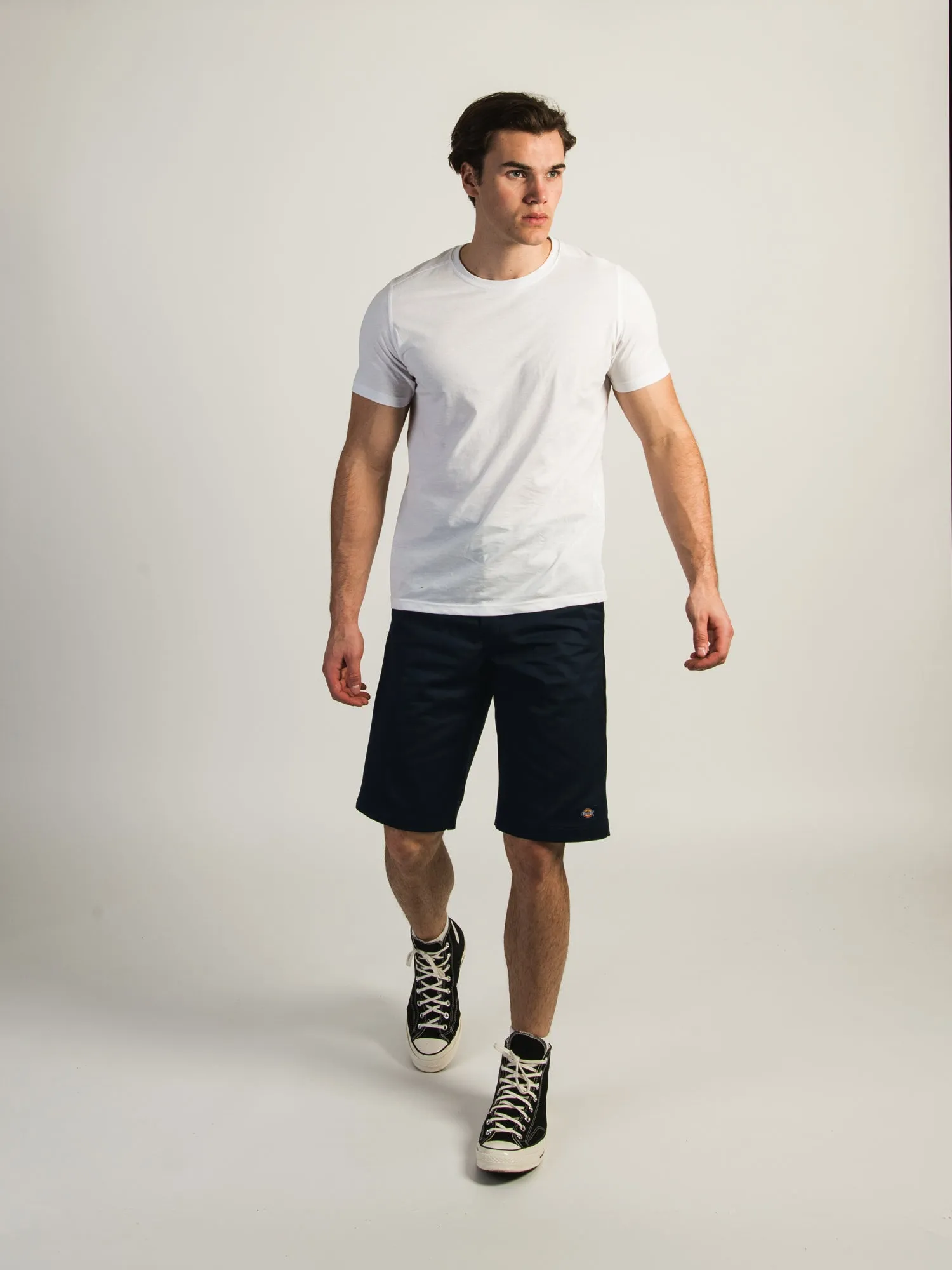 DICKIES RELAXED MULTI POCKET 13" SHORT - NAVY - CLEARANCE sold by Boathouse product image thumbnail 2