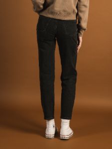 SILVER JEANS 30" DAD JEAN - CLEARANCE sold by Boathouse