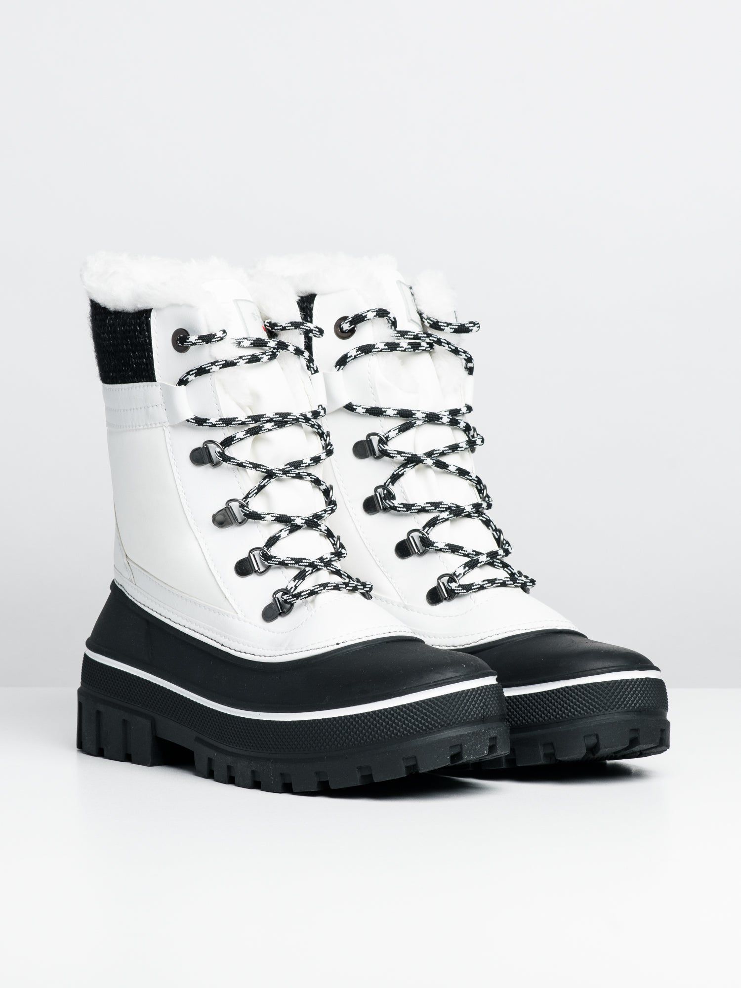 WOMENS COUGAR GLEAM BOOT - CLEARANCE sold by Boathouse product image thumbnail 2