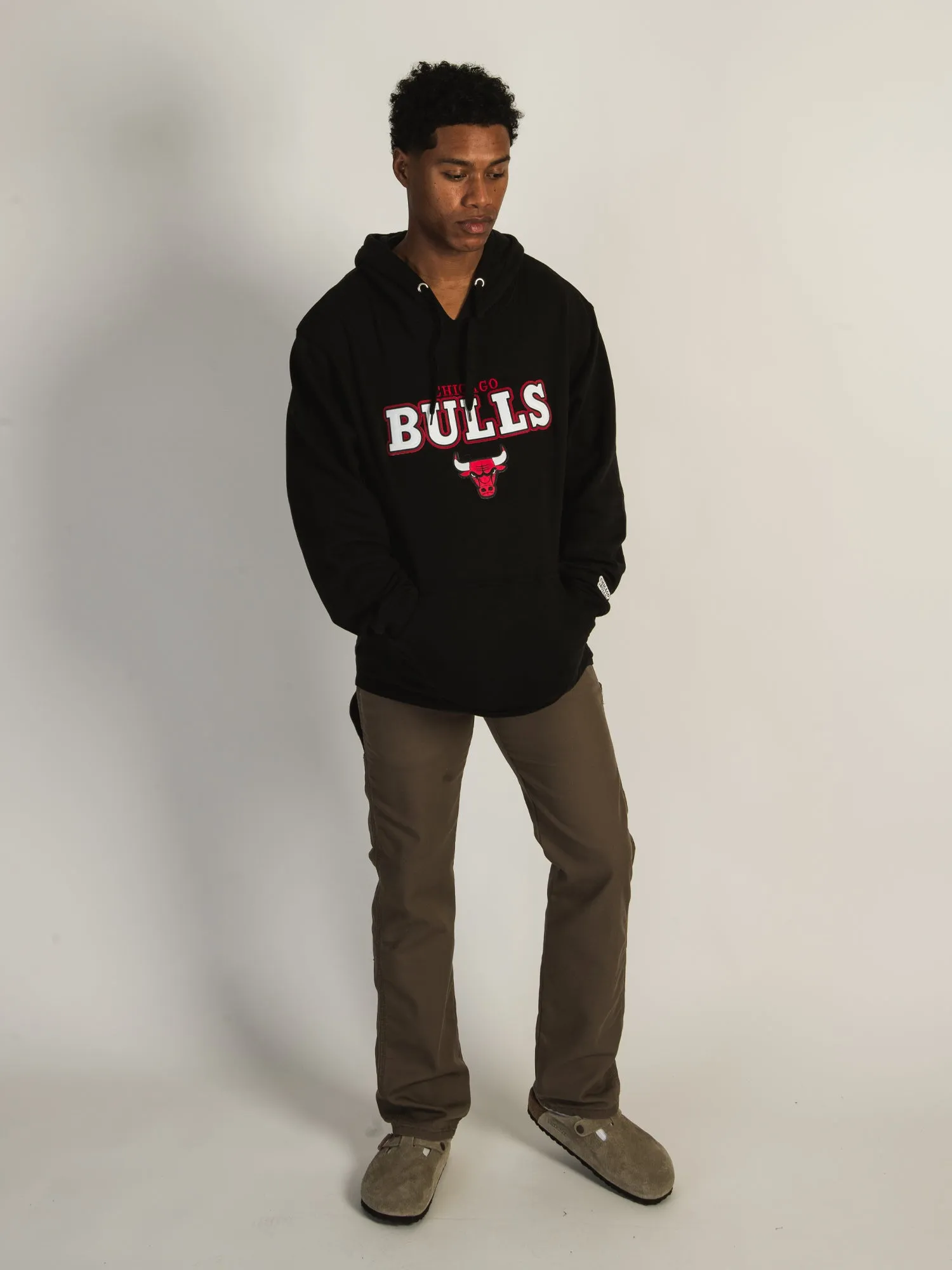 NBA CHICAGO BULLS HARDWOOD PULLOVER HOODIE sold by Boathouse product image thumbnail 2