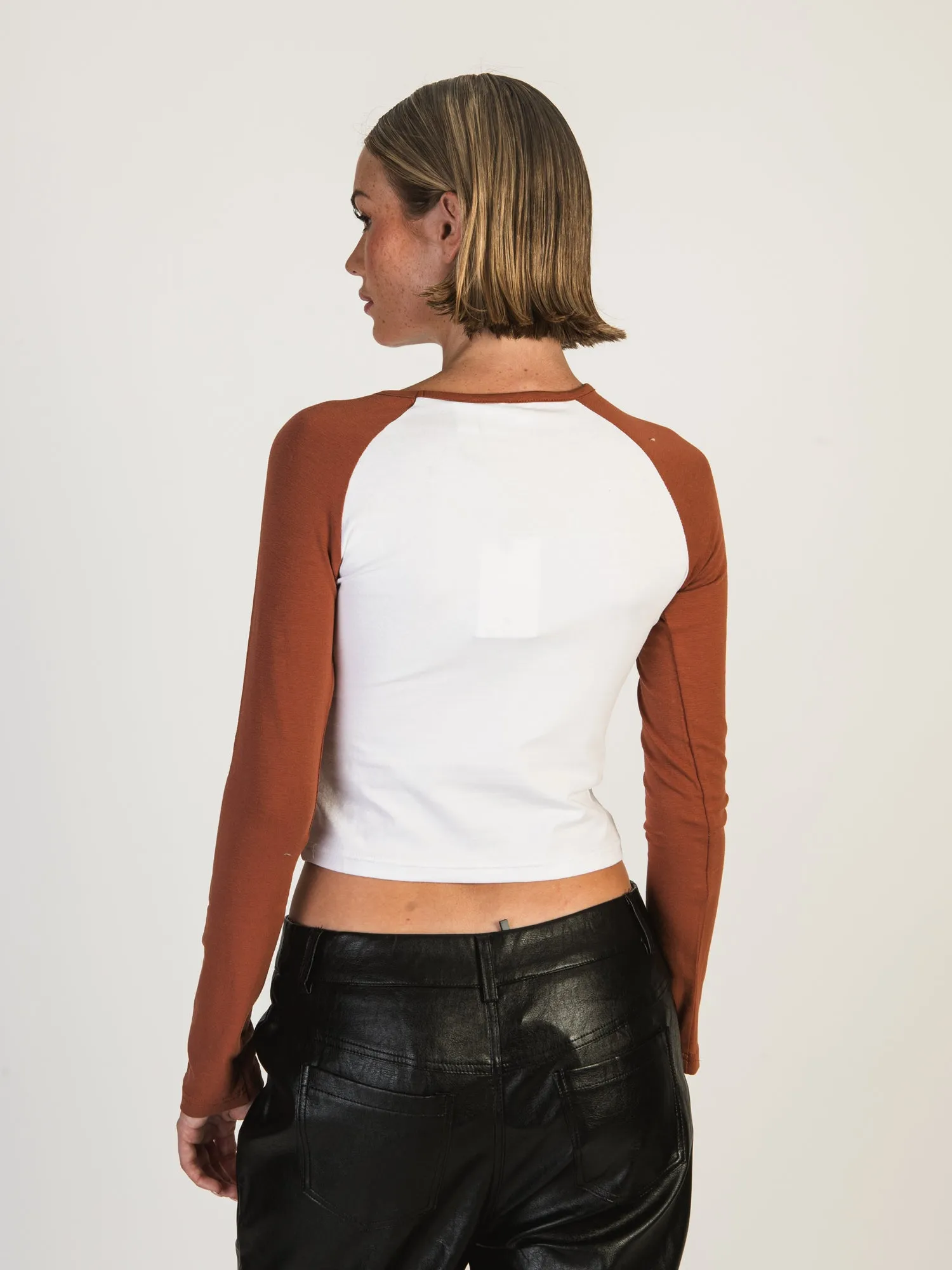 DAISY STREET LTD CONTRAST SLEEVE RAGLAN TOP - CLEARANCE sold by Boathouse product image thumbnail 3