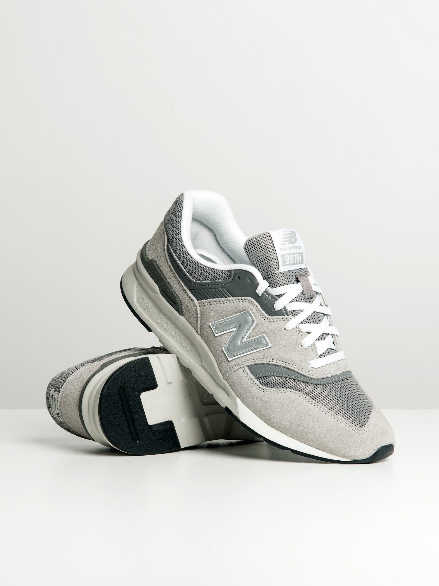 MENS NEW BALANCE THE 997 SNEAKER sold by Boathouse product image thumbnail 2