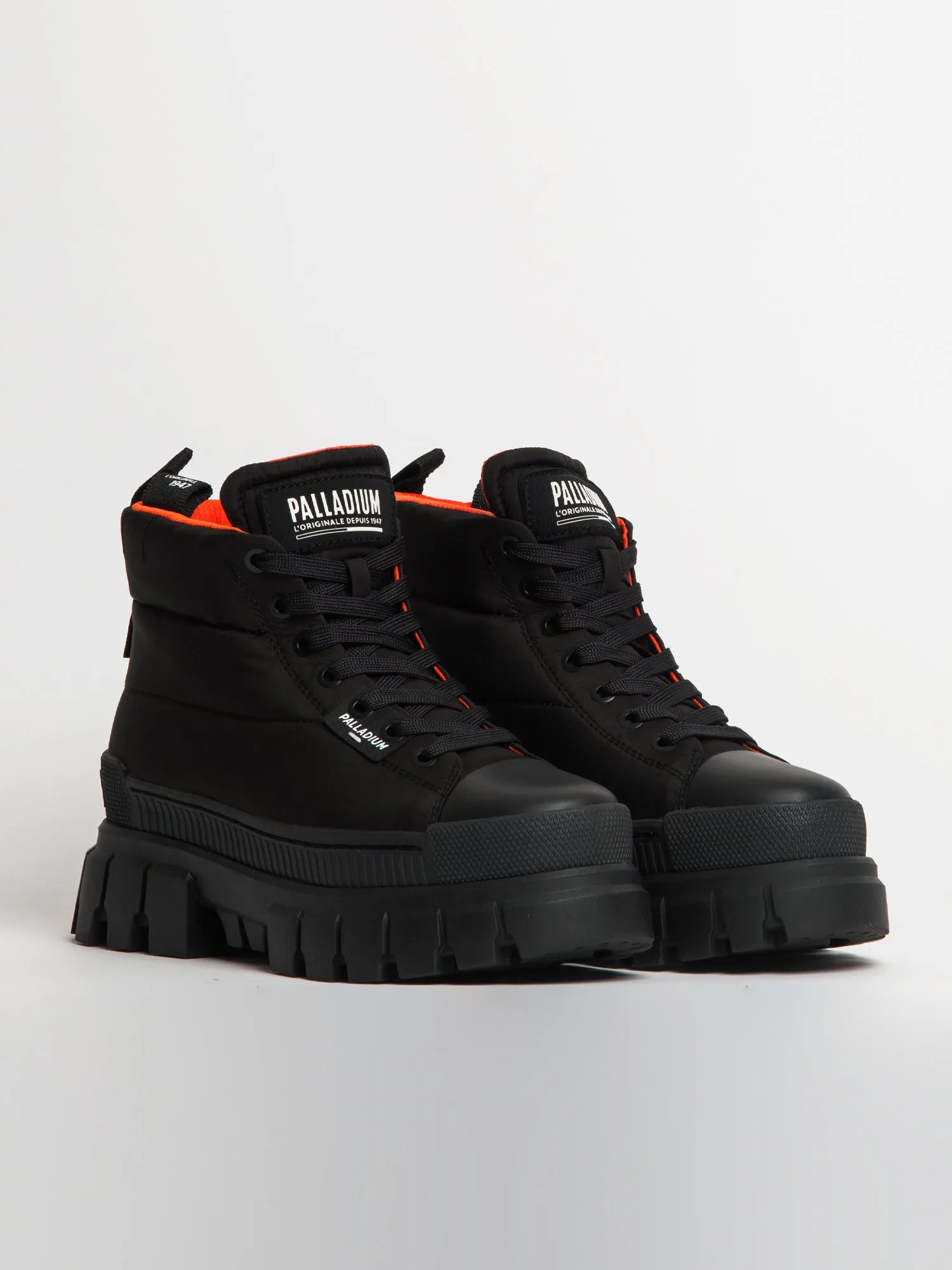 WOMENS PALLADIUM REVOLT BOOT OVERCRUSH - CLEARANCE sold by Boathouse product image thumbnail 2