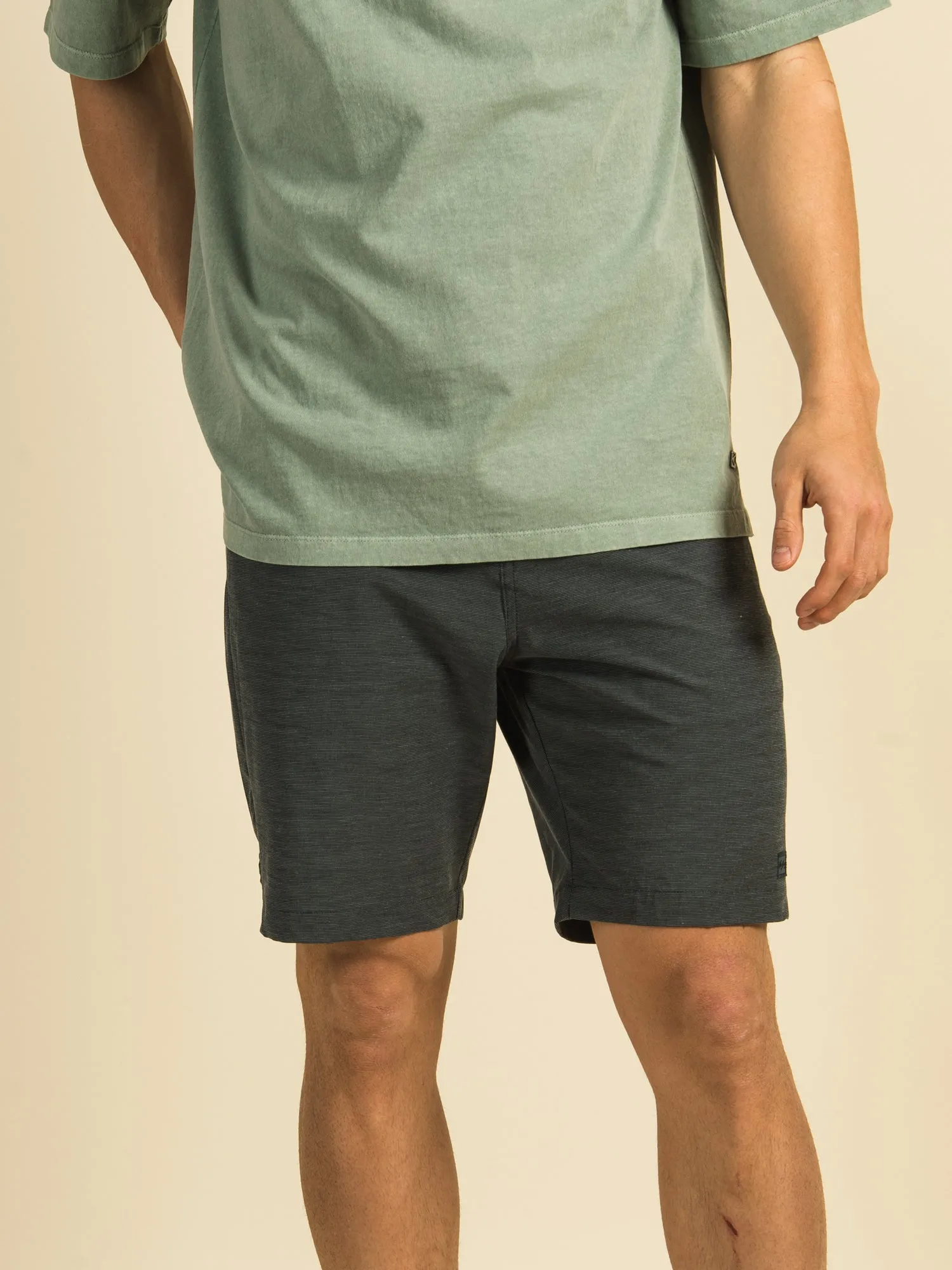 BILLABONG CROSSFIRE MID 19' - CLEARANCE sold by Boathouse