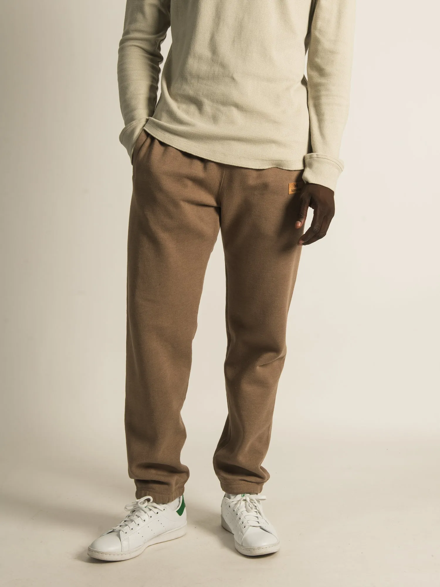 TENTREE CORK UNWIND SWEATPANTS - CLEARANCE sold by Boathouse product image thumbnail 2