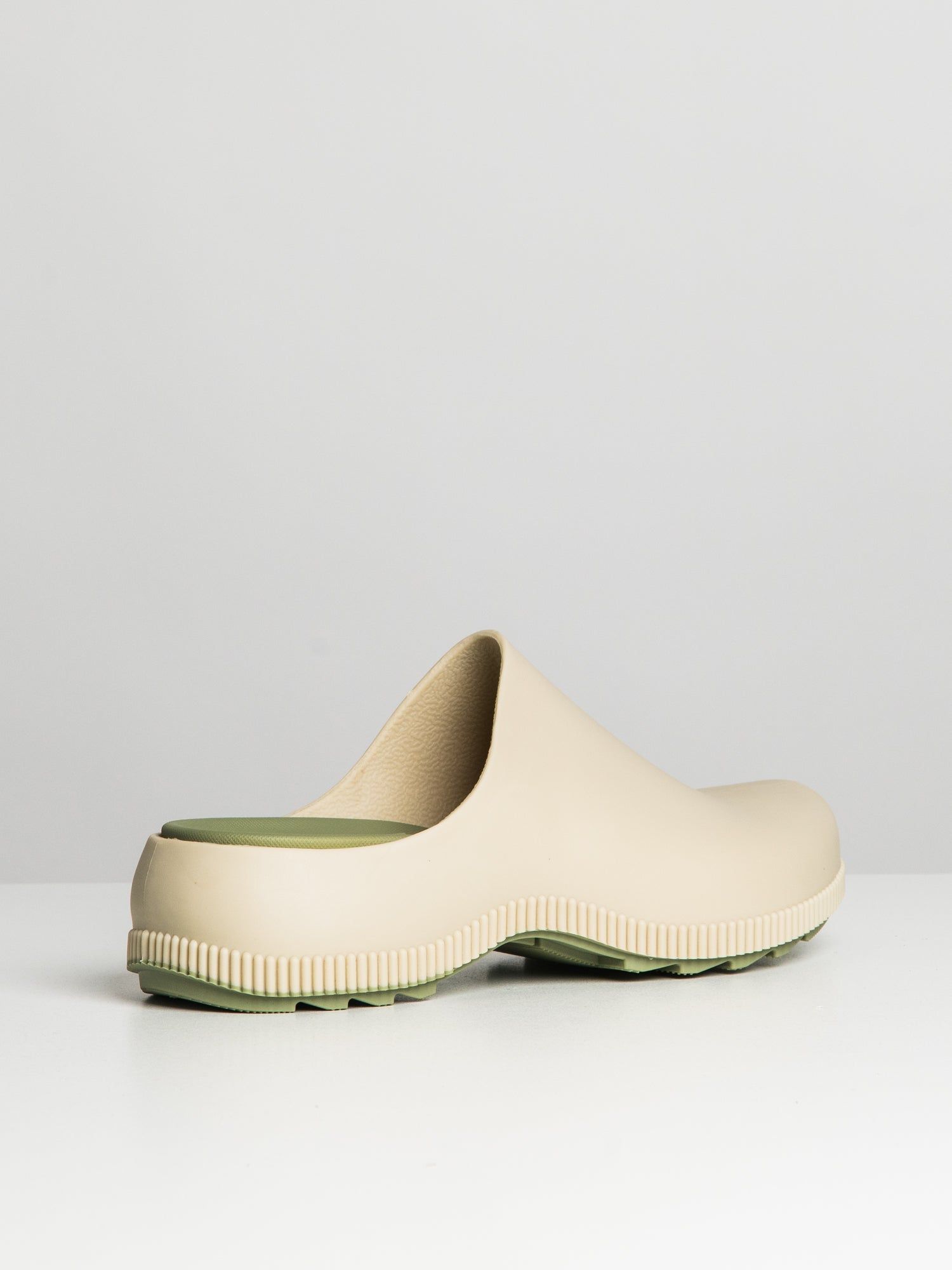 WOMENS COUGAR SVEN SLIP ON - CLEARANCE sold by Boathouse product image thumbnail 3