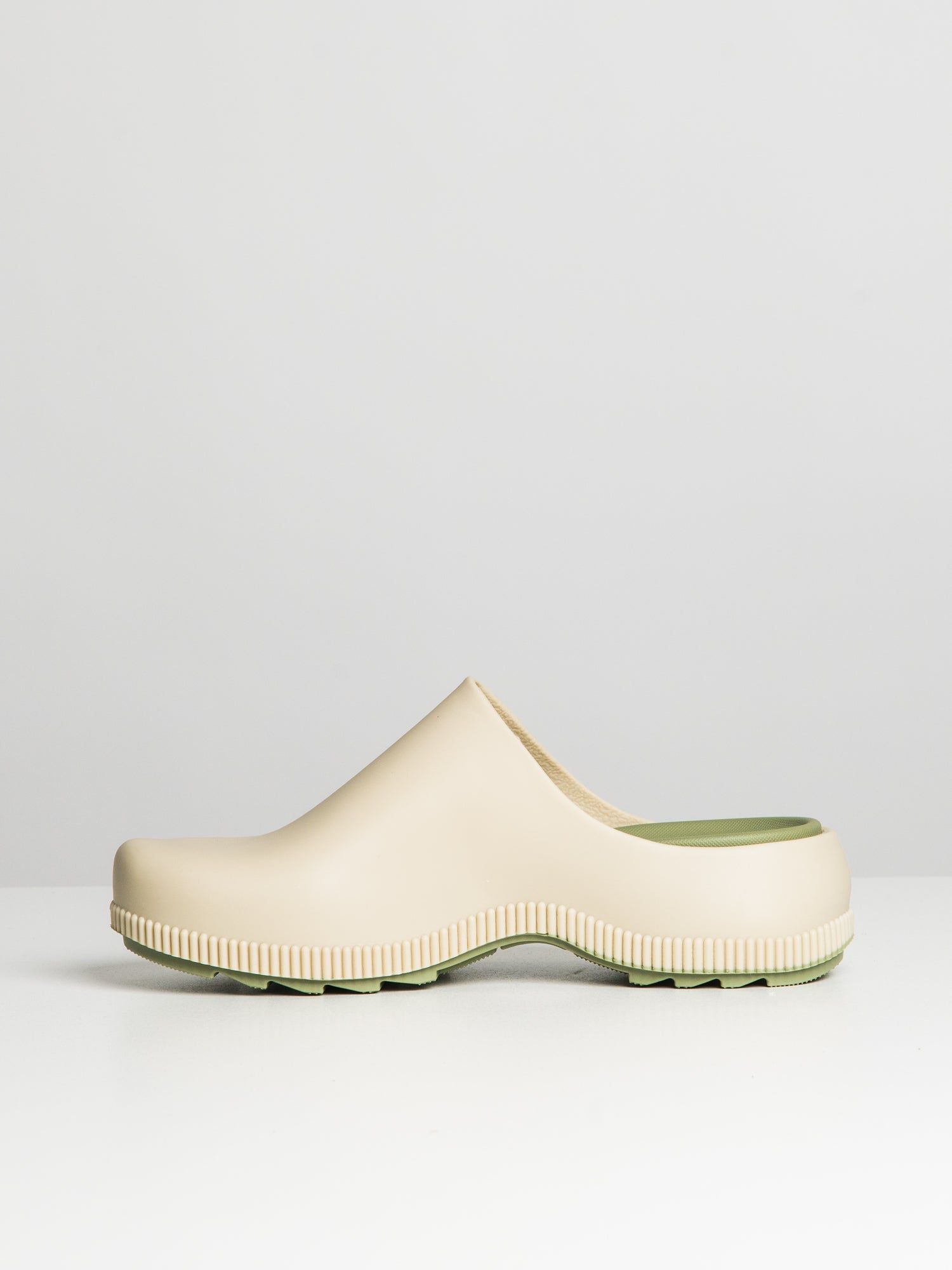 WOMENS COUGAR SVEN SLIP ON - CLEARANCE sold by Boathouse product image thumbnail 4