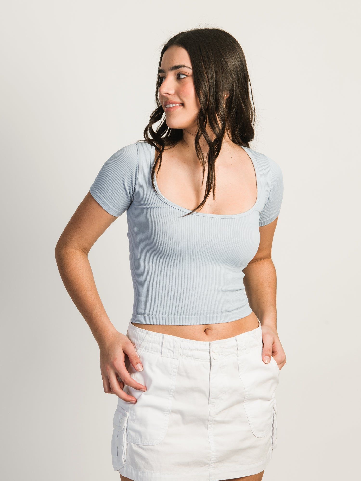 HARLOW SQUARE NECK SEAMLESS TEE - BABY BLUE - CLEARANCE sold by Boathouse product image thumbnail 2