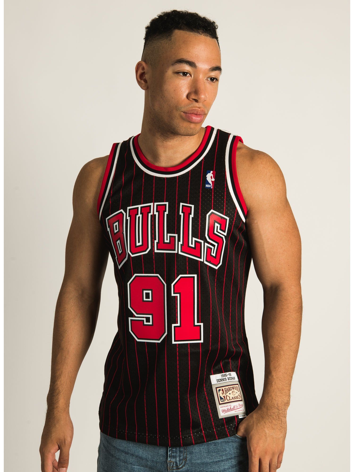 MITCHELL & NESS NBA BULLS DENNIS RODMAN JERSEY sold by Boathouse product image thumbnail 3