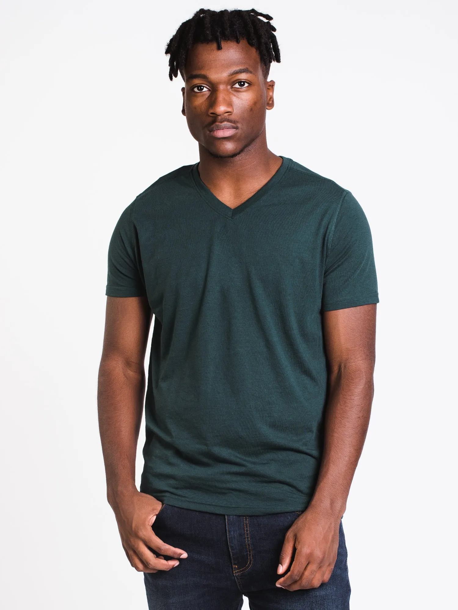 MENS VICTOR VNECKT-SHIRT- FOREST - CLEARANCE sold by Boathouse