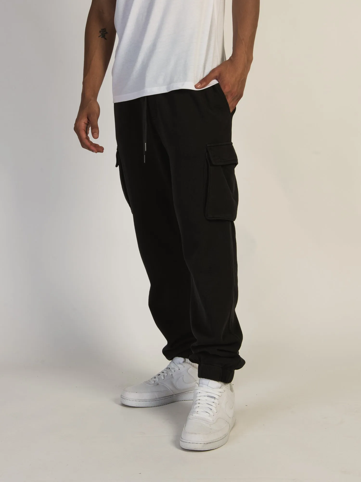KOLBY GARMENT DYE CARGO JOGGER sold by Boathouse product image thumbnail 4
