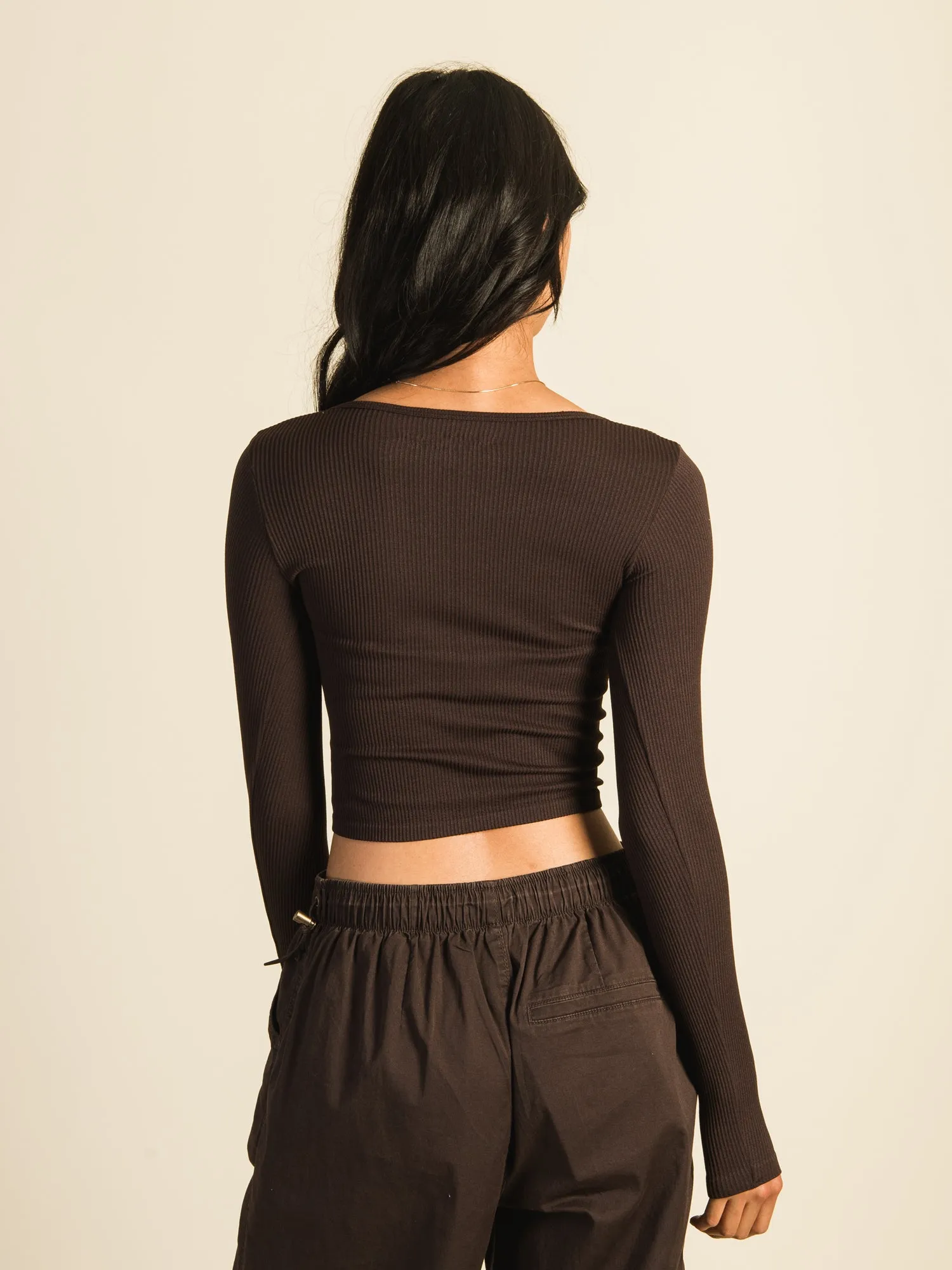 HARLOW SEAMLESS LONG SLEEVE SQUARE NECK - CHOCOLATE sold by Boathouse product image thumbnail 3
