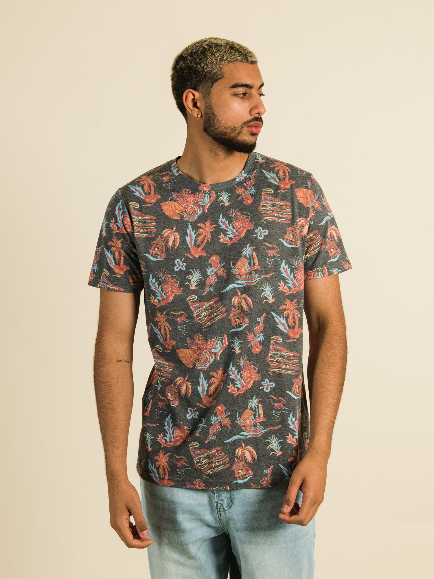KOLBY ALOHA T-SHIRT - CLEARANCE sold by Boathouse product image thumbnail 2