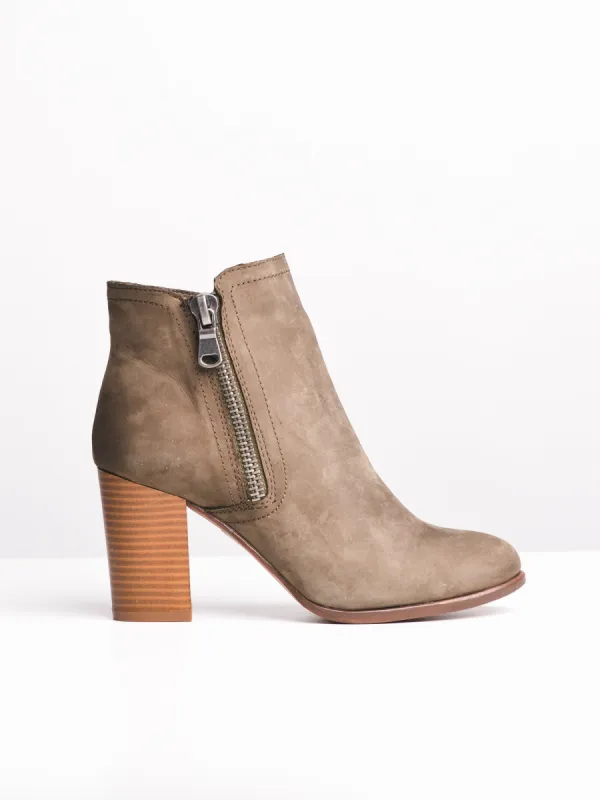 WOMENS LILY - GREY-D5 - CLEARANCE sold by Boathouse