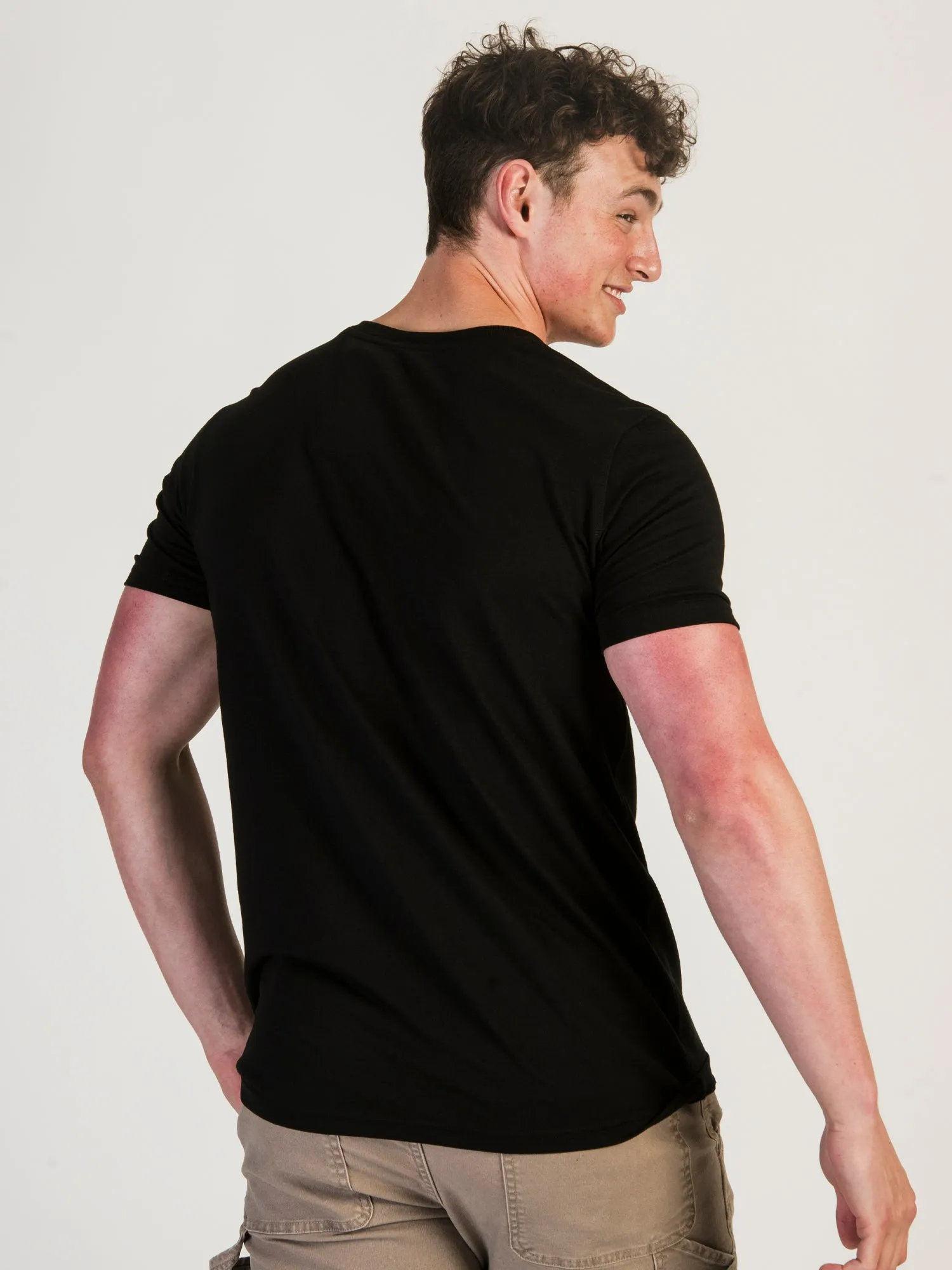 VICTOR V-NECK TEE - BLACK sold by Boathouse product image thumbnail 4