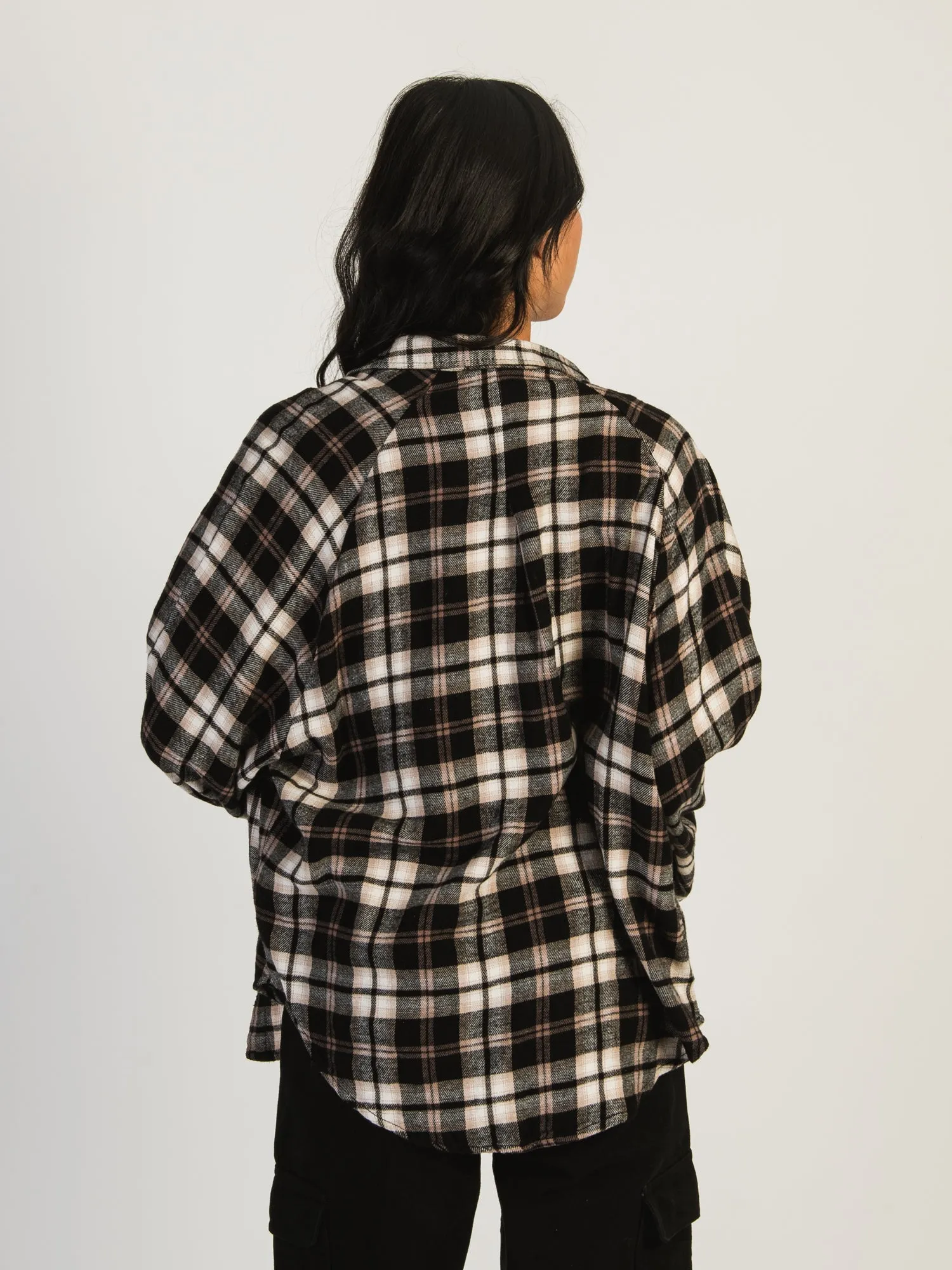 HARLOW KENDALL OVERSIZED FLANNEL - BLACK - CLEARANCE sold by Boathouse product image thumbnail 4