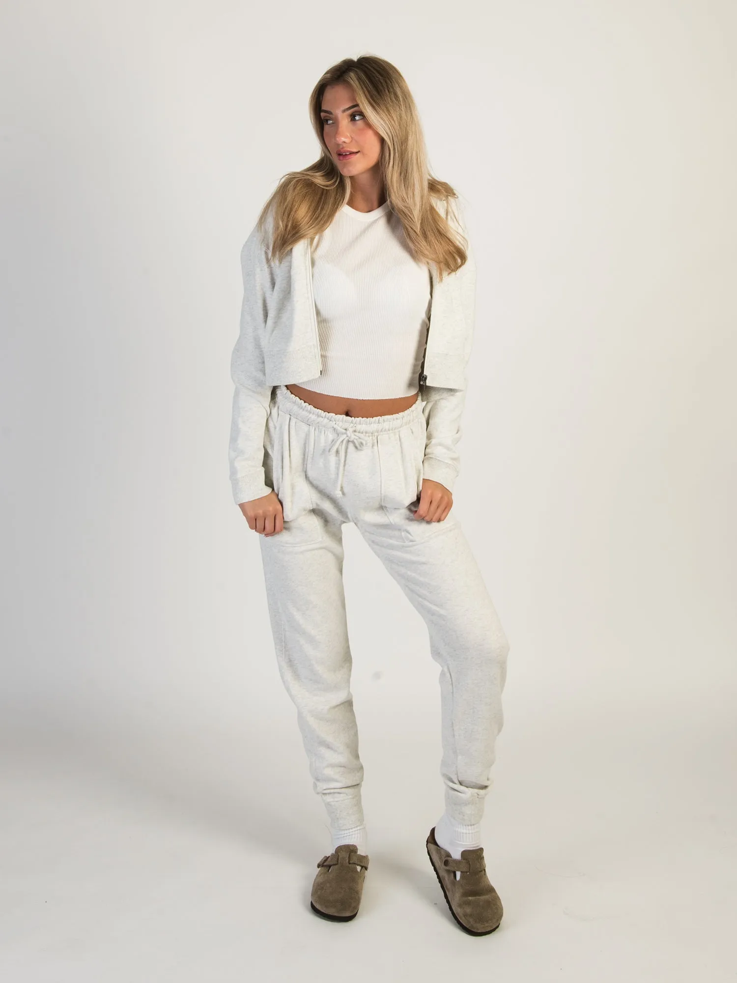 HARLOW HIGH RISE FLEECE MELANGE JOGGER - CLOUD - CLEARANCE sold by Boathouse product image thumbnail 2