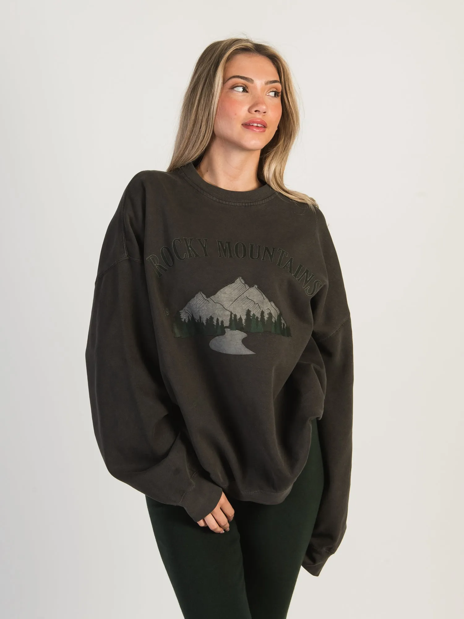 HARLOW MICHELLE PRINT FLEECE CREWNECK - CHARCOAL - CLEARANCE sold by Boathouse product image thumbnail 2