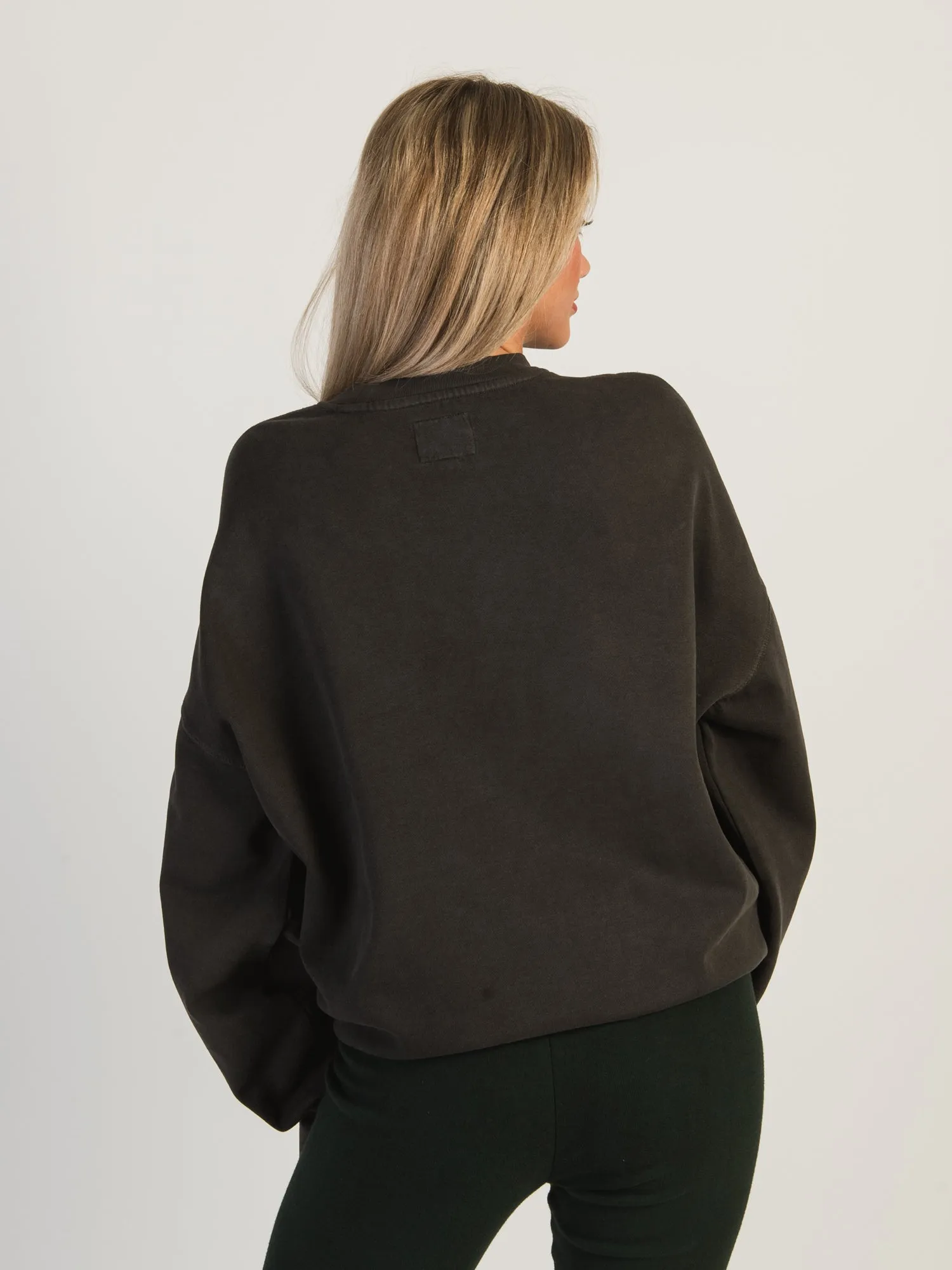 HARLOW MICHELLE PRINT FLEECE CREWNECK - CHARCOAL - CLEARANCE sold by Boathouse product image thumbnail 4