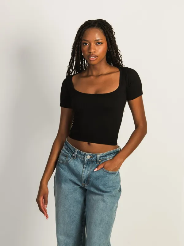 HARLOW SQUARENECK SEAMLESS TEE - BLACK sold by Boathouse