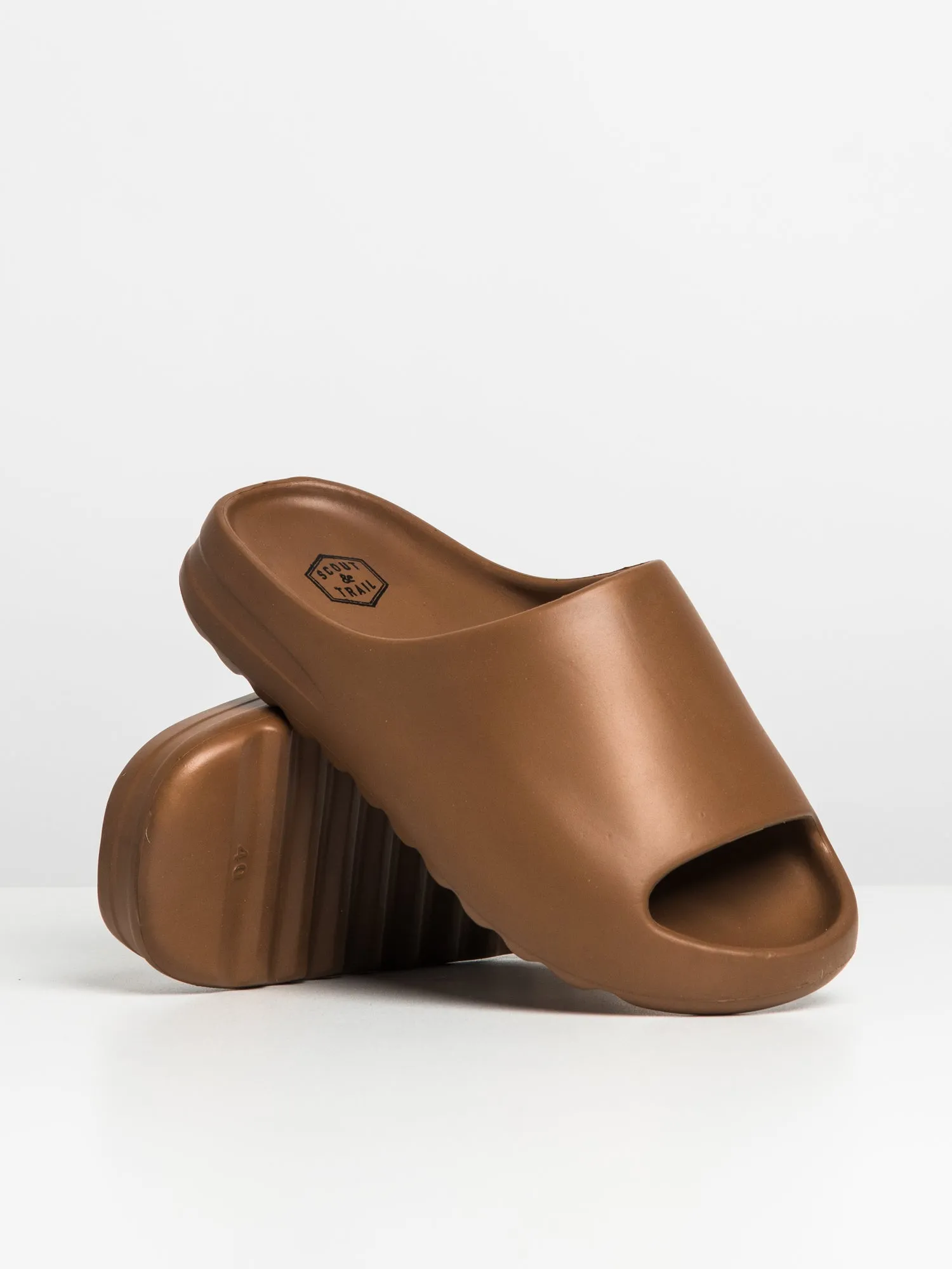 WOMENS SCOUT & TRAIL SQUISHYY - CLEARANCE sold by Boathouse product image thumbnail 2