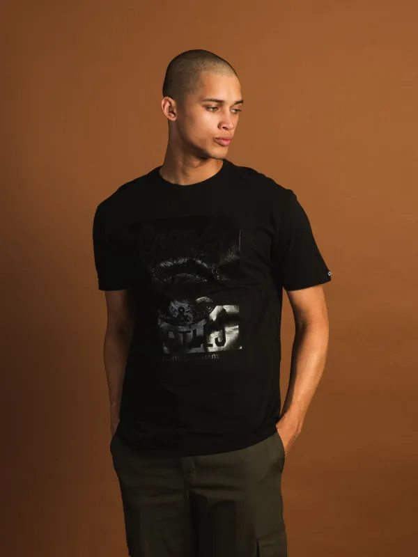 CROOKS & CASTLES GEL TONAL MED KLEPTO T-SHIRT made by Boathouse