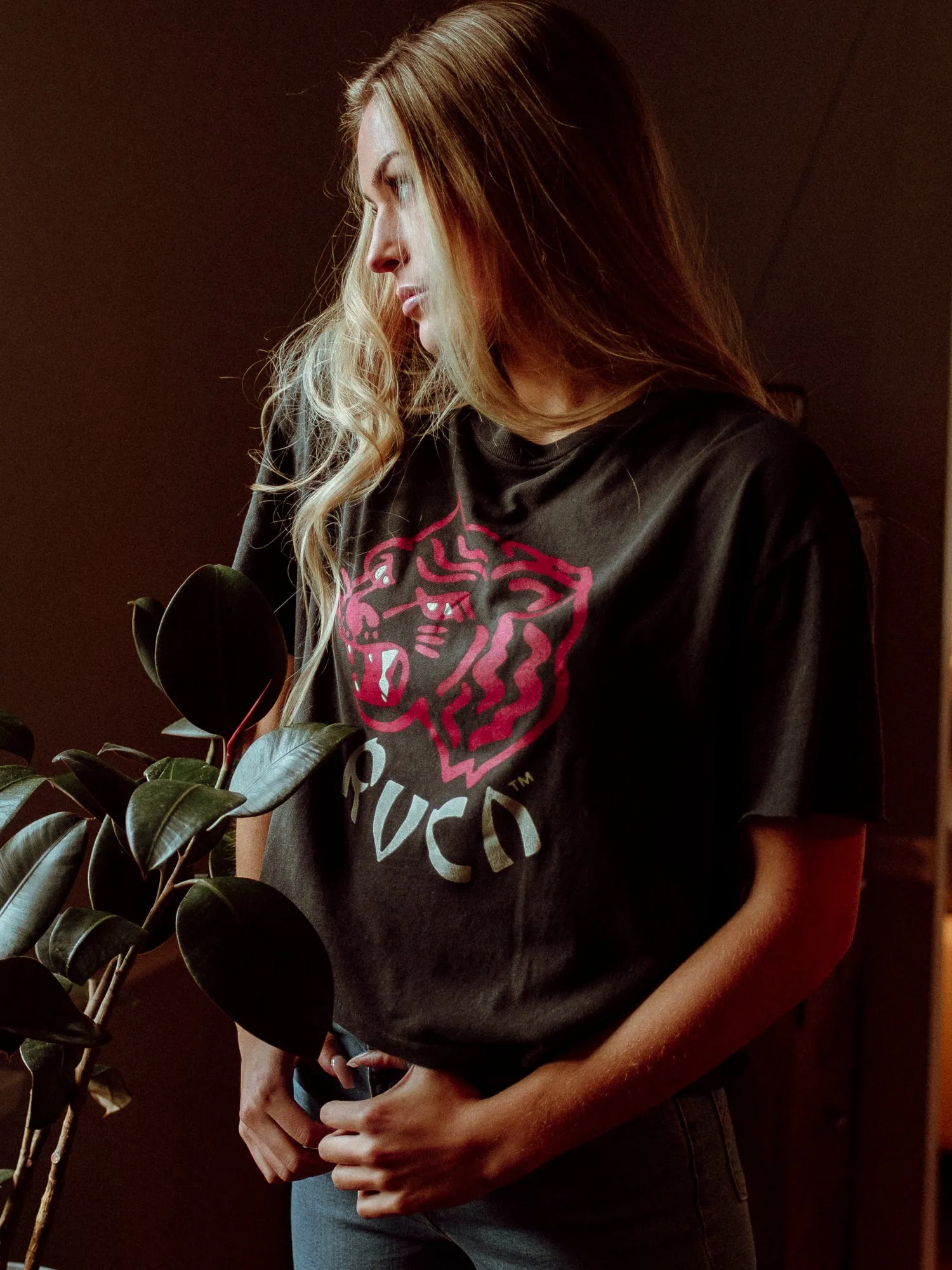 RVCA DYNASTY SHORT SLEEVE TEE - CLEARANCE sold by Boathouse