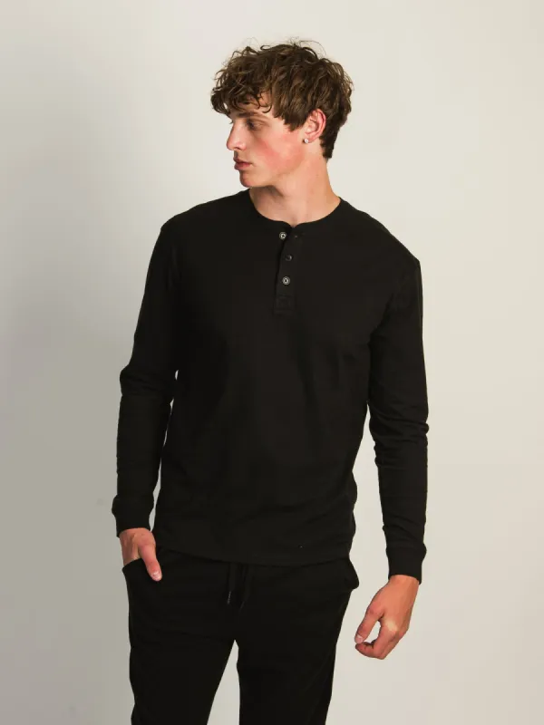KOLBY SUEDED HENLEY - BLACK sold by Boathouse
