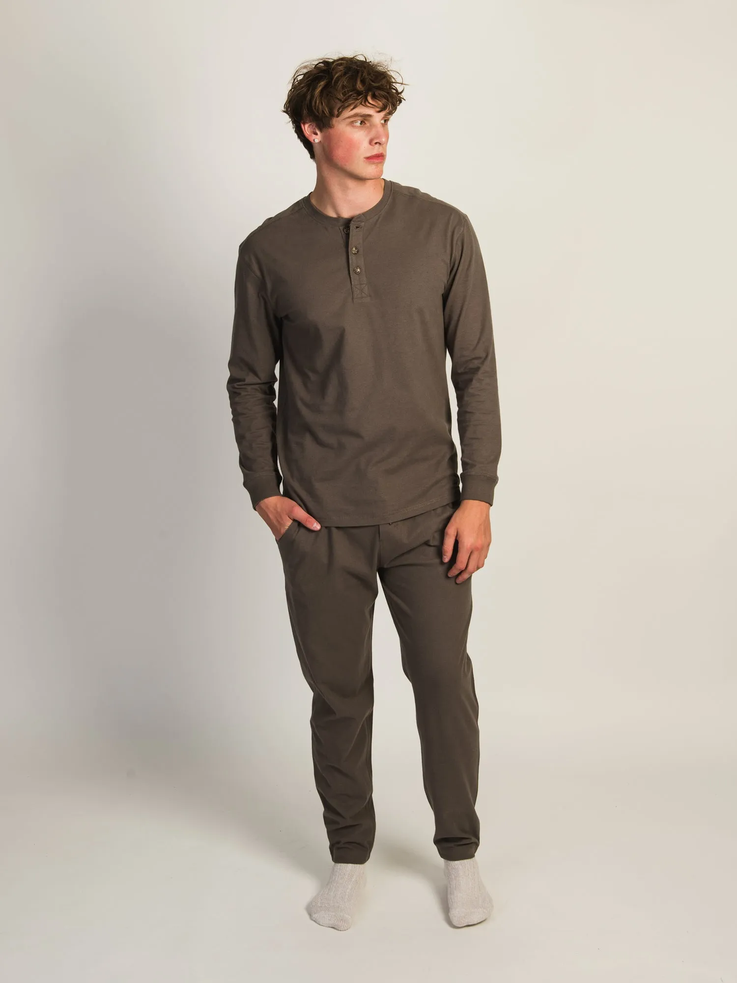 KOLBY SUEDED LOUNGE PANT - TIEDE sold by Boathouse product image thumbnail 2
