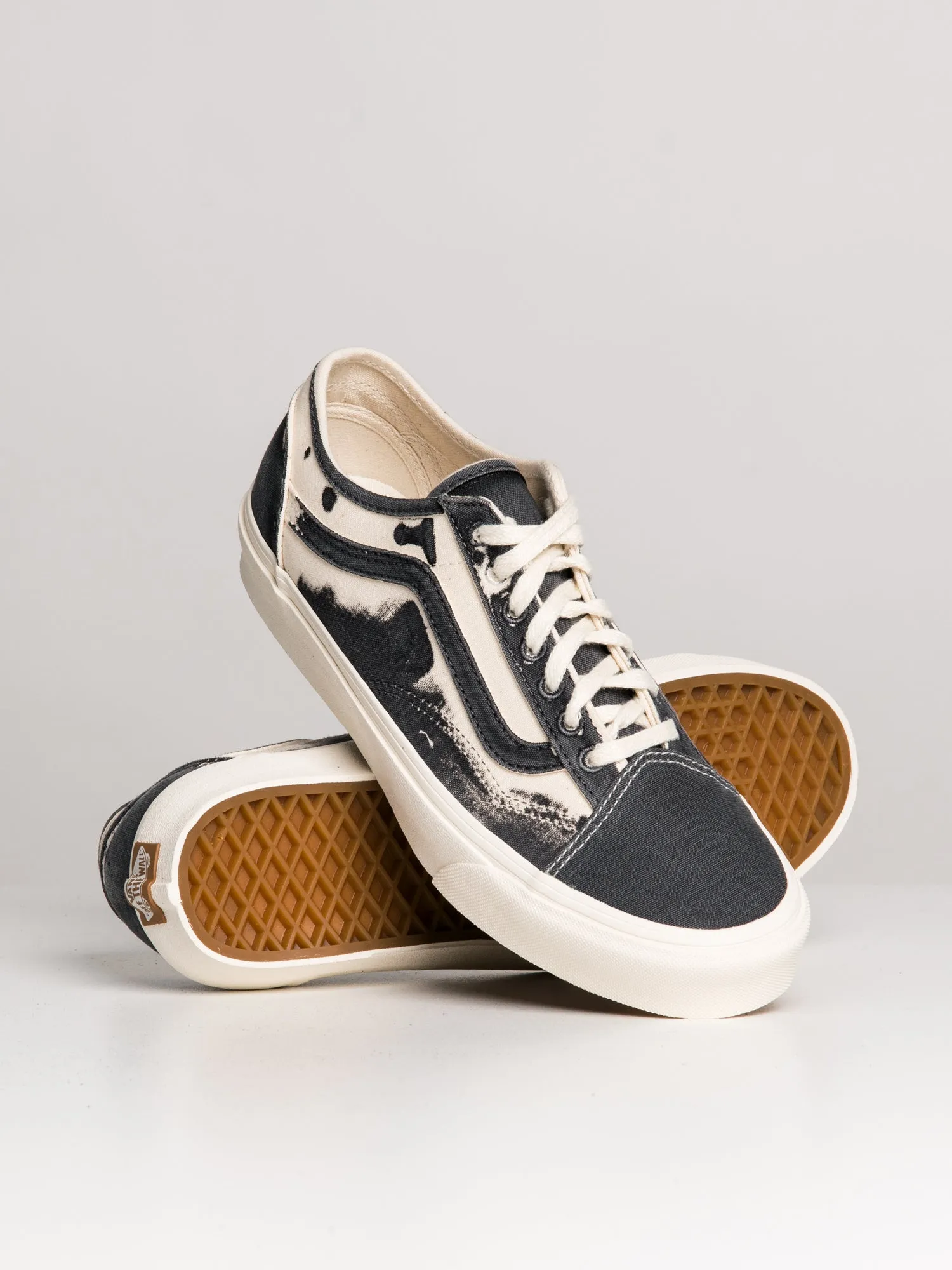 MENS VANS OLD SKOOL TAPERED SNEAKER - CLEARANCE sold by Boathouse product image thumbnail 2
